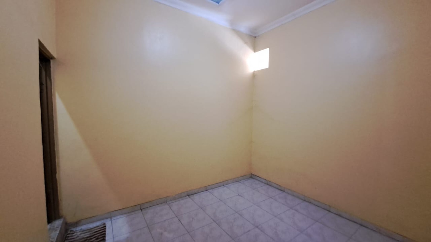 Disewakan Ruko 2 Lantai Lokasi Startegis di Jalan Magelang - Purworejo 