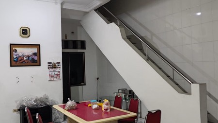 Dijual Rumah 2 lantai di Kalongan Baru Surabaya