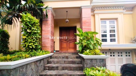 Rumah Mewah di Komplek Taman Gandaria Dekat ke Pondok Indah