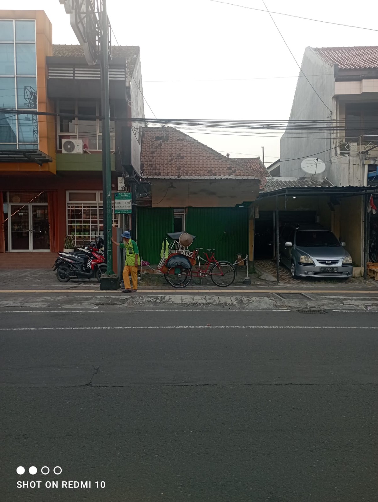 Ruko Strategis Dekat Kampus UGM, Jalan Simanjuntak, Yogyakarta