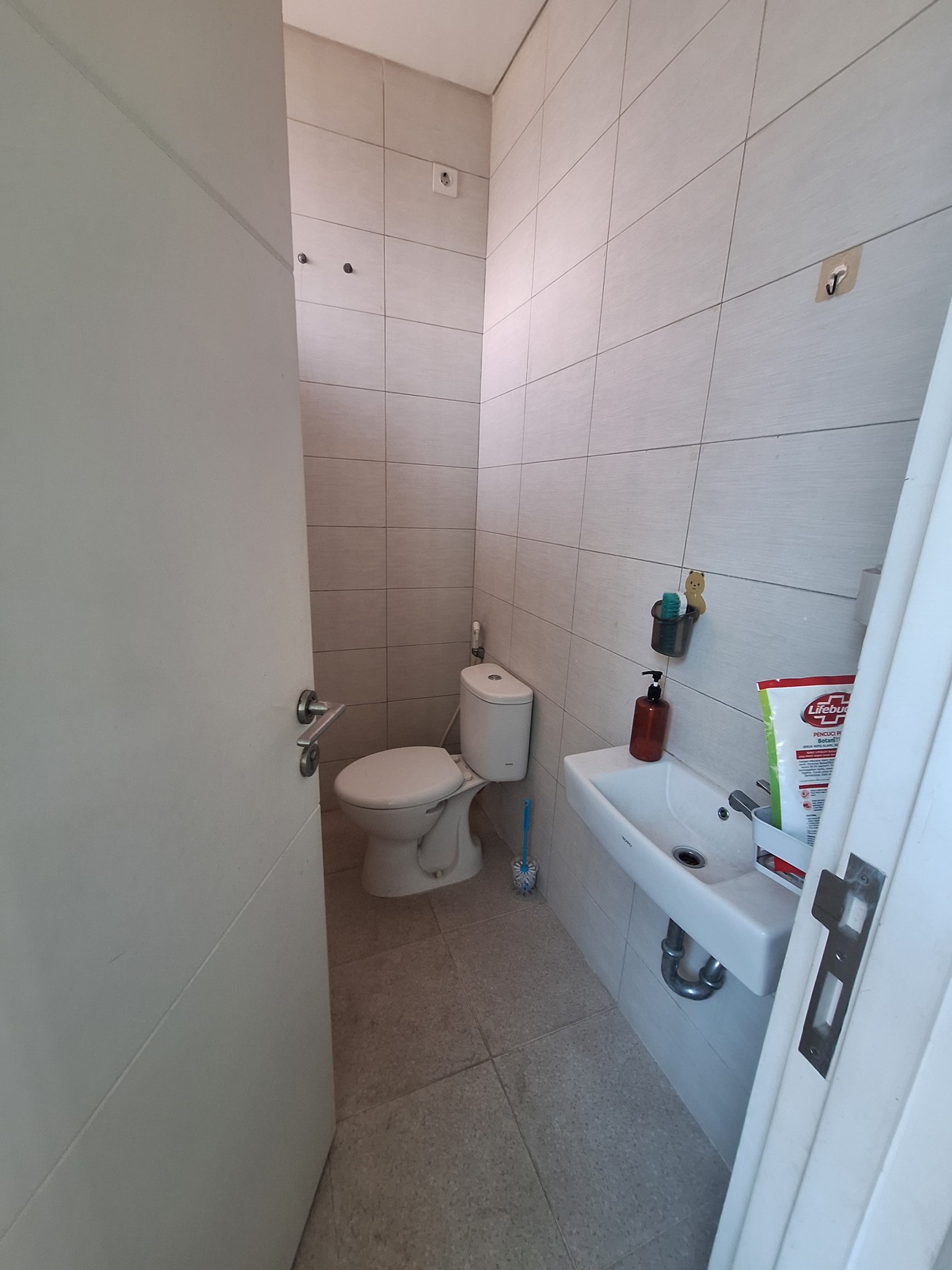 TerMURAH Rp.800 juta Dijual Rumah North West Park Citraland Surabaya
