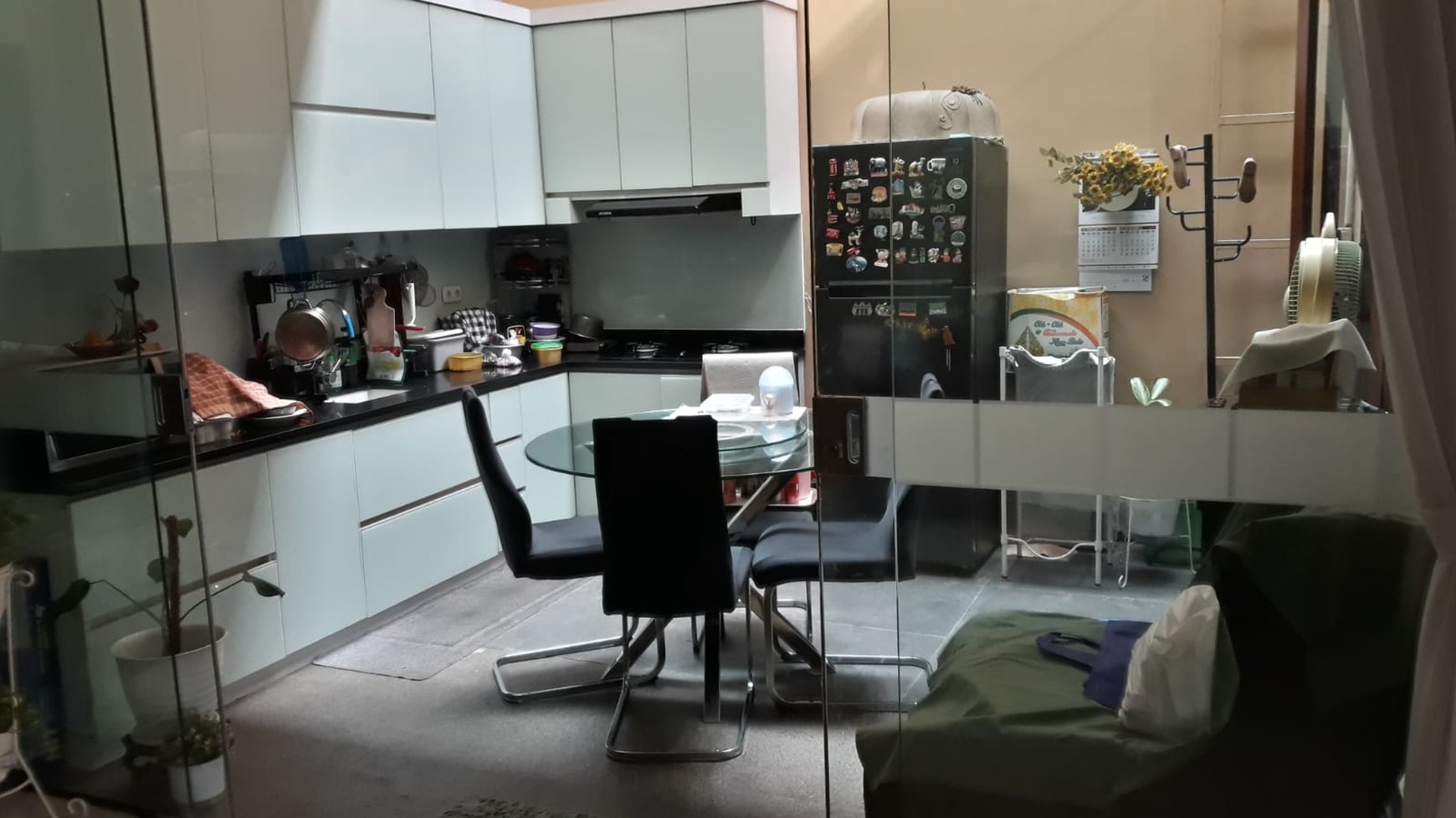 Dijual Rumah Mewah 3 lantai dan siap huni di Pejaten.