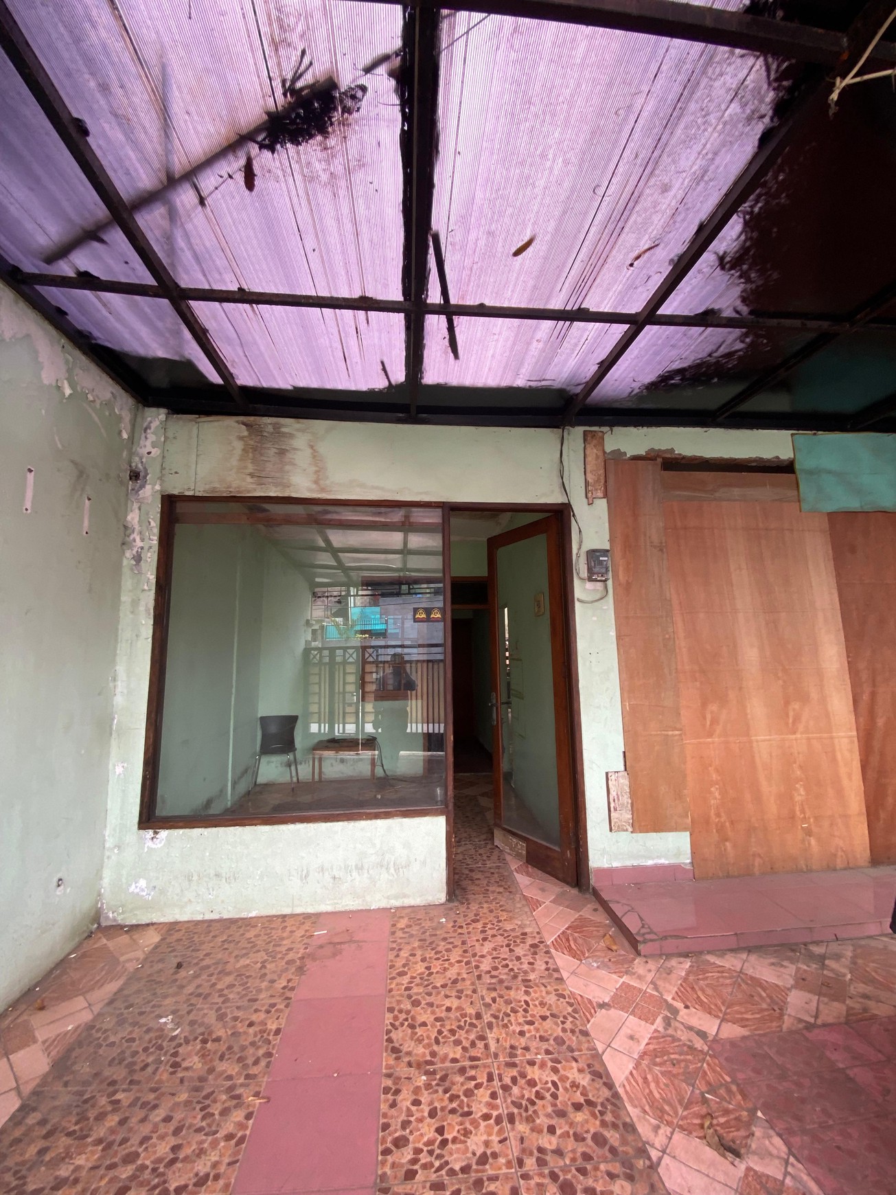 Rumah Lama Lokasi Sangat Strategis di Zona Komersial  daerah Pasar Minggu