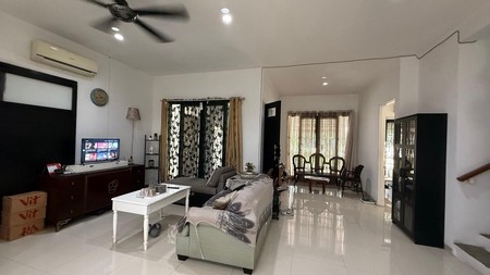 Rumah 2 Lantai Siap Huni di Bintaro dengan KT 7+2 dan KM 7+1 sudah SHM @Bintaro Sektor 9