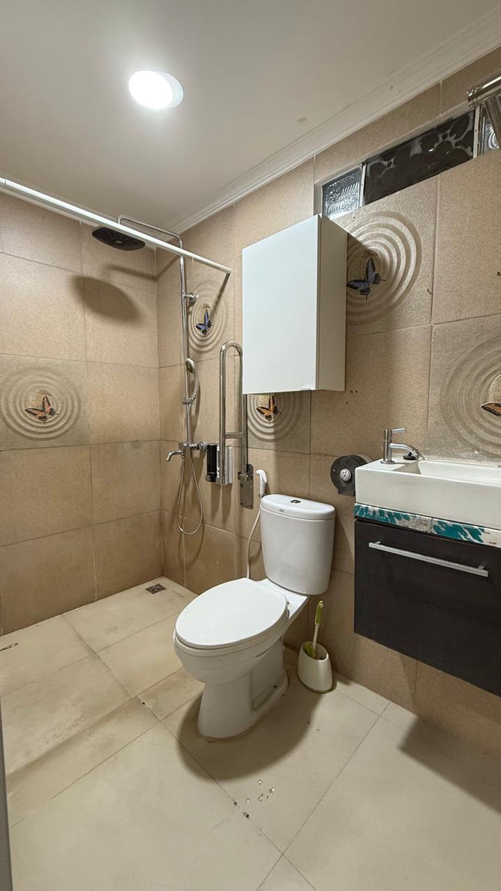 Rumah 2 Lantai Siap Huni di Bintaro dengan KT 7+2 dan KM 7+1 sudah SHM @Bintaro Sektor 9