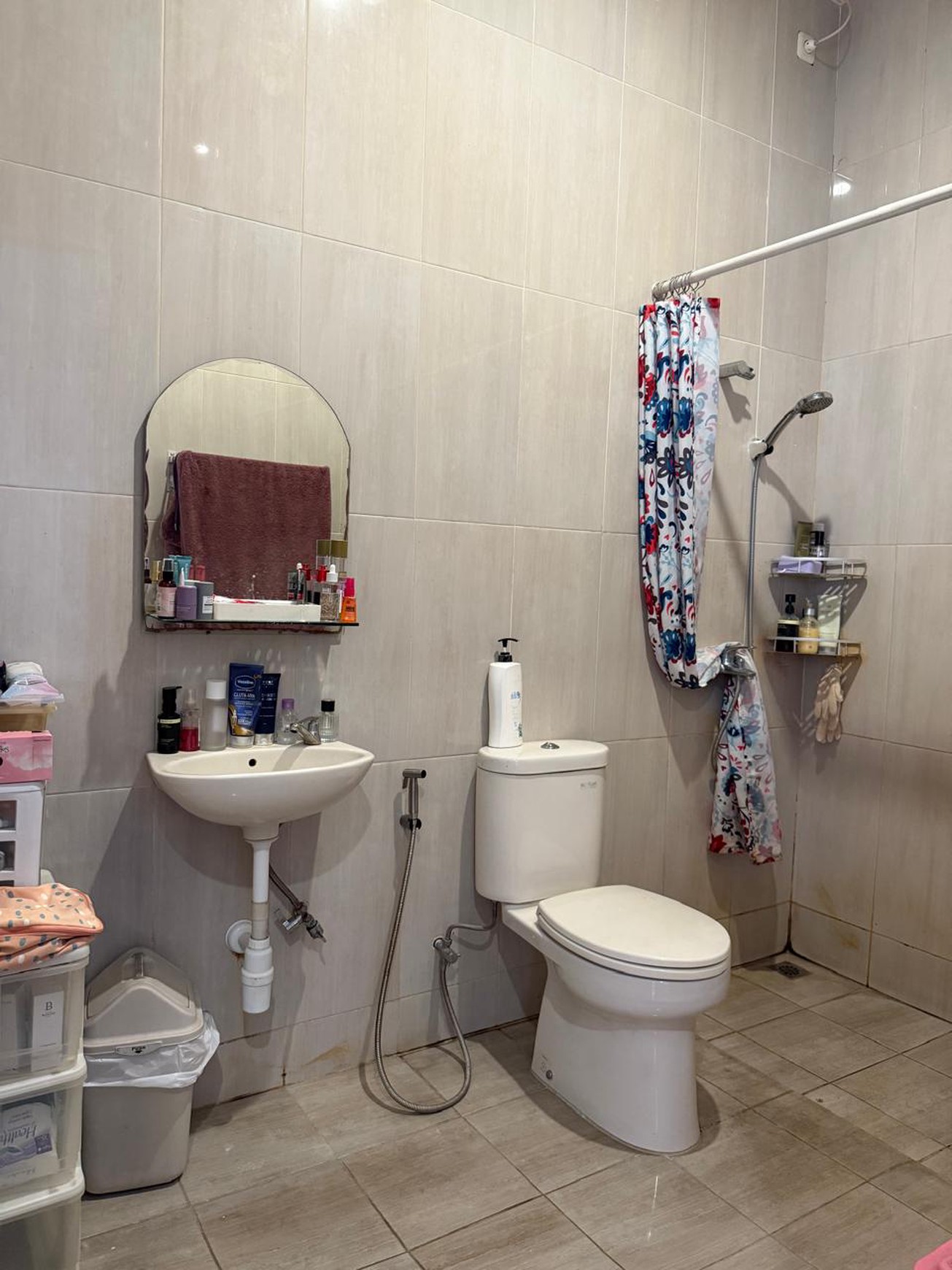 Rumah 2 Lantai Siap Huni di Bintaro dengan KT 7+2 dan KM 7+1 sudah SHM @Bintaro Sektor 9