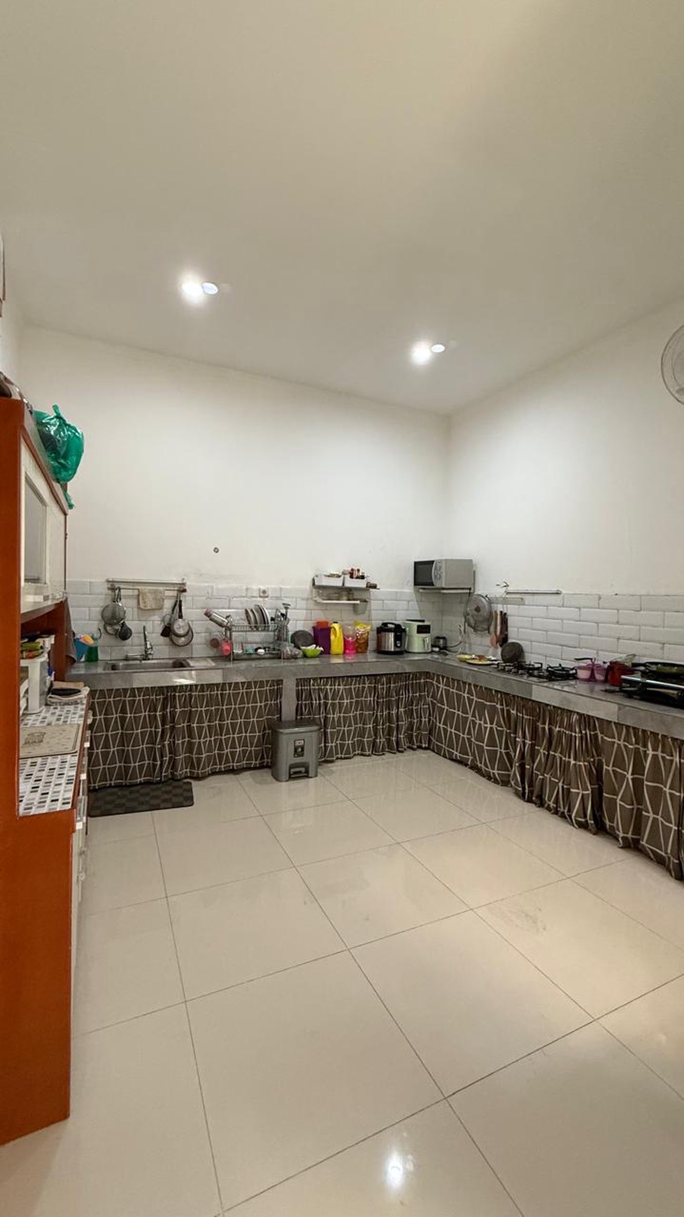 Rumah 2 Lantai Siap Huni di Bintaro dengan KT 7+2 dan KM 7+1 sudah SHM @Bintaro Sektor 9