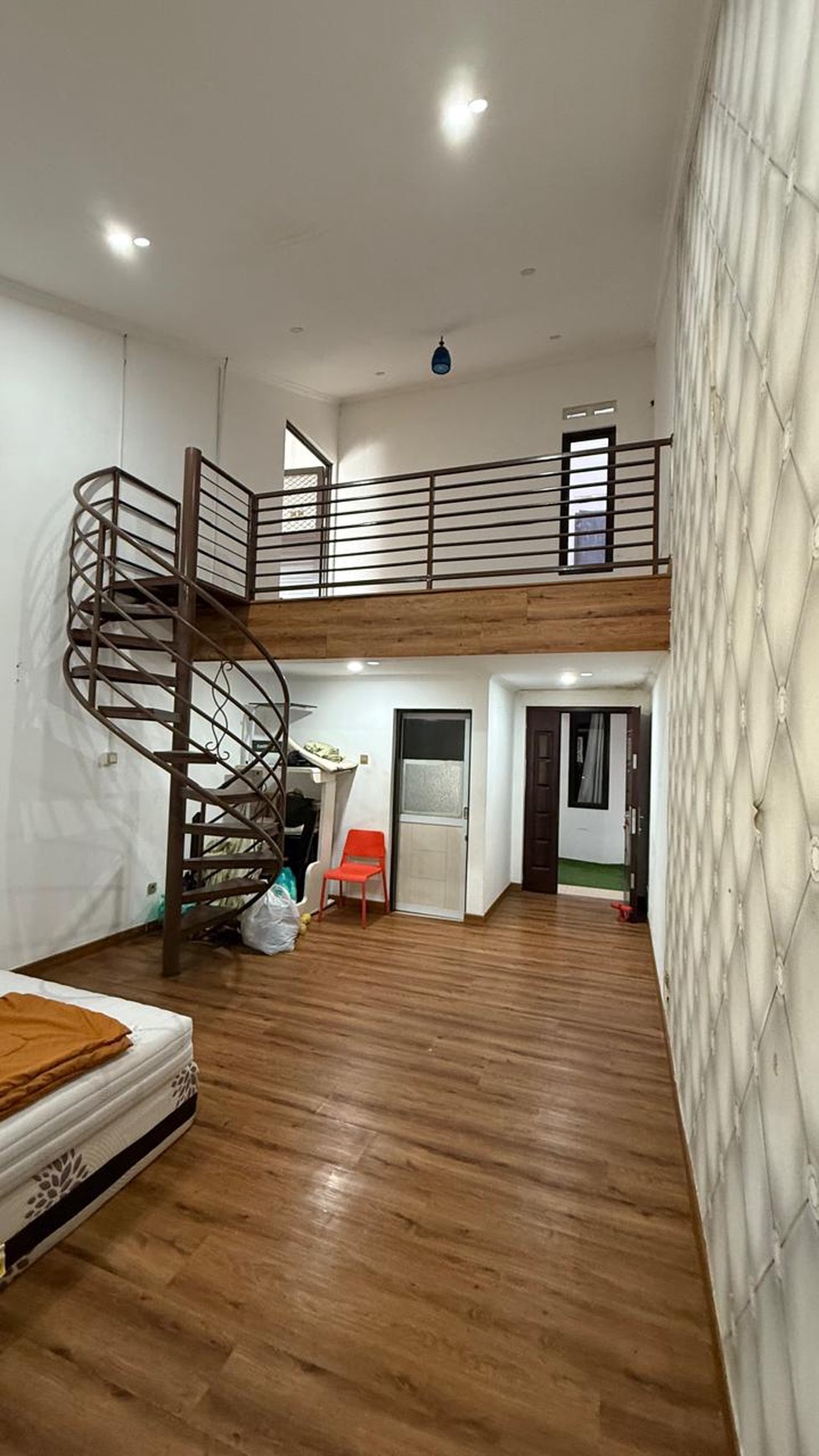 Rumah 2 Lantai Siap Huni di Bintaro dengan KT 7+2 dan KM 7+1 sudah SHM @Bintaro Sektor 9