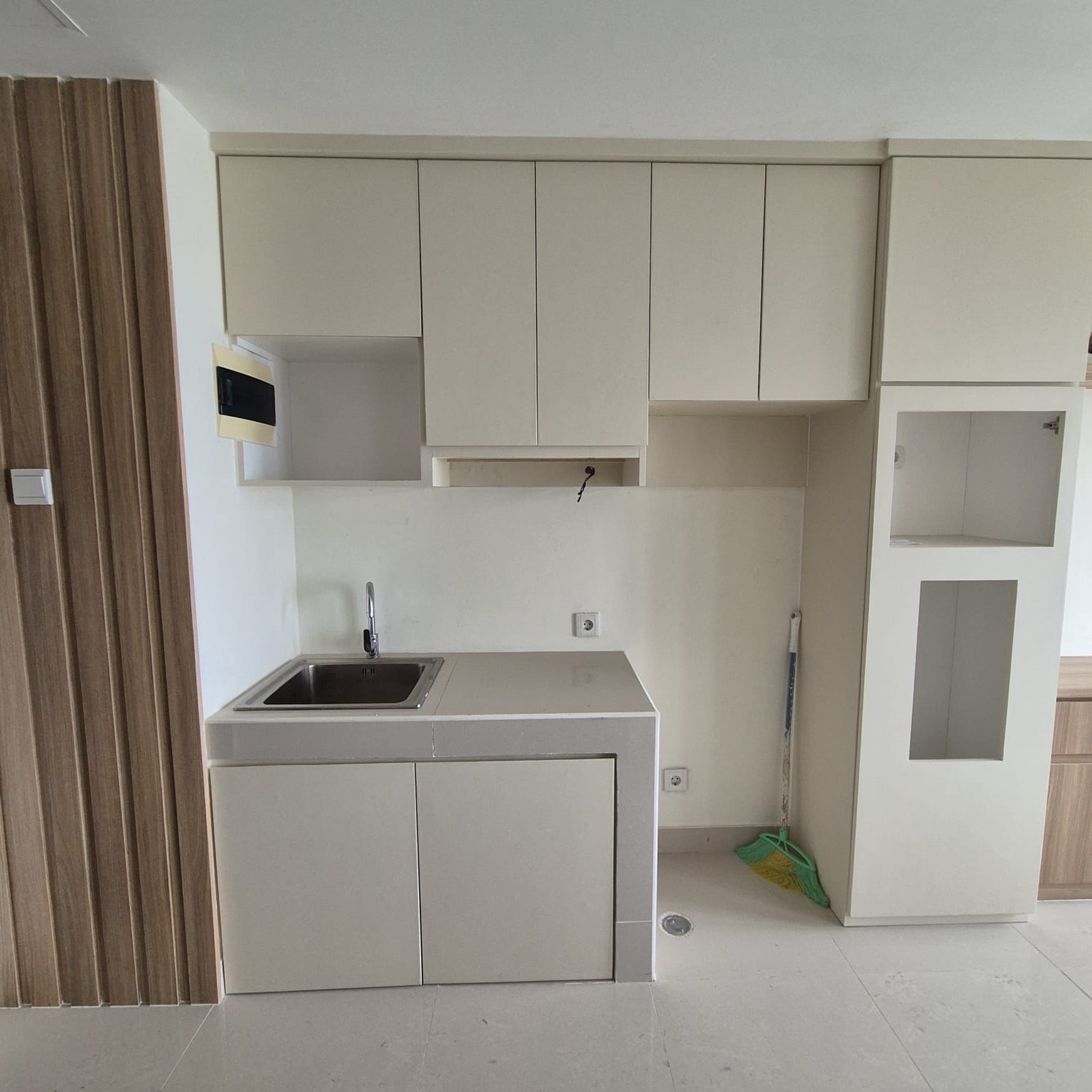 Apartemen Unit Studio minimalis modern di Pollux Mall Chadstone Tower Christie