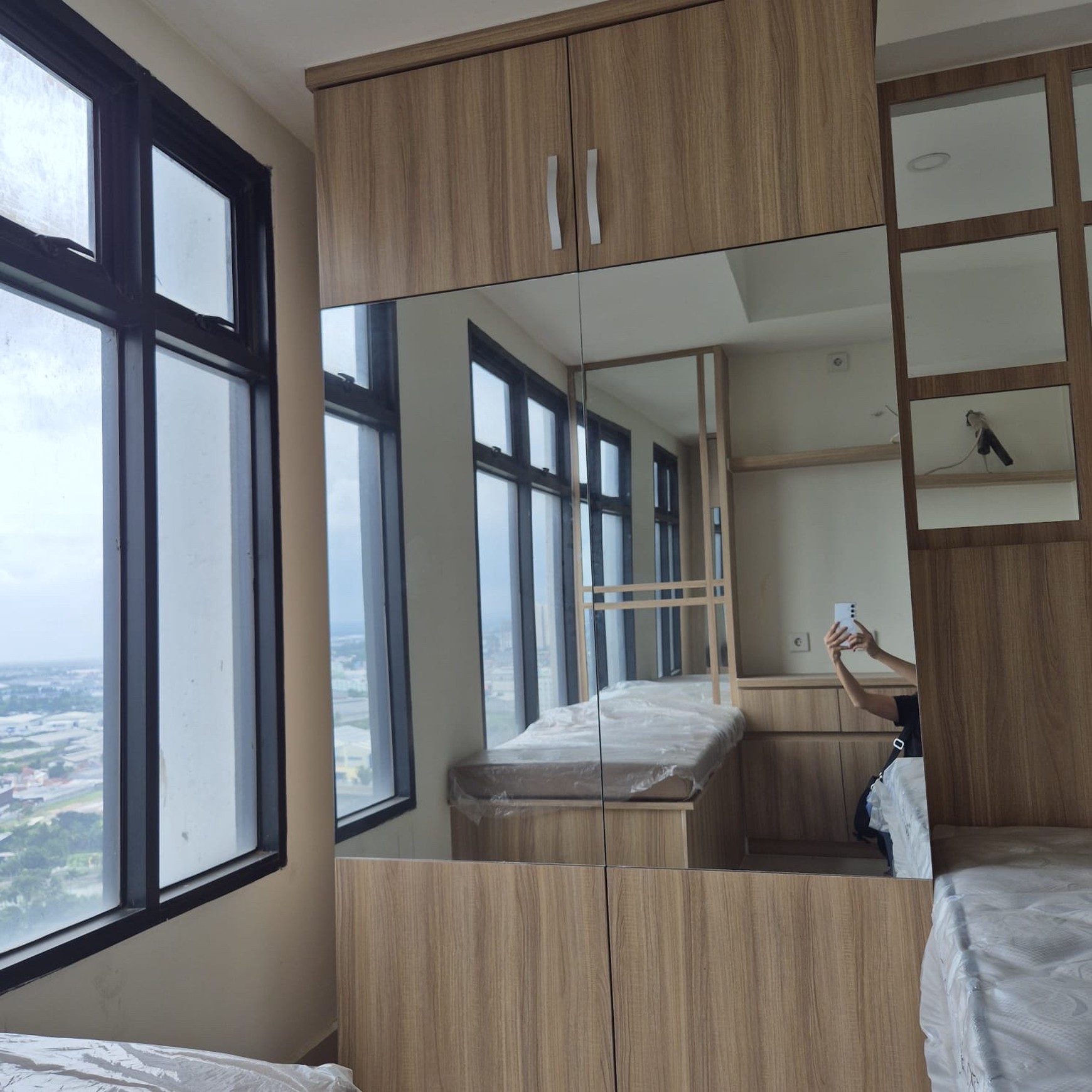 Apartemen Unit Studio minimalis modern di Pollux Mall Chadstone Tower Christie