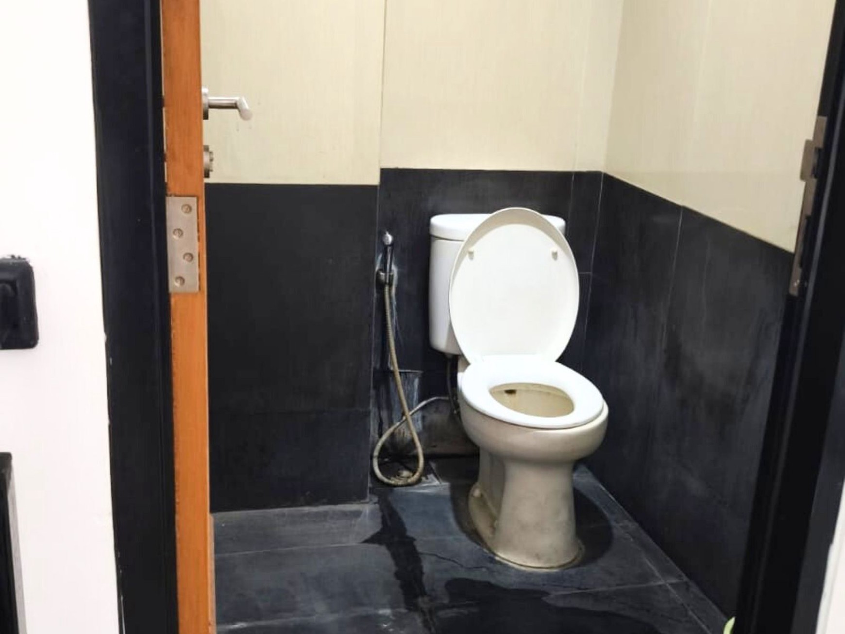 Ruko Baru 3,5 Lantai, Strategis Komersil Di Tebet Barat, Dekat Jl. MT Haryono
