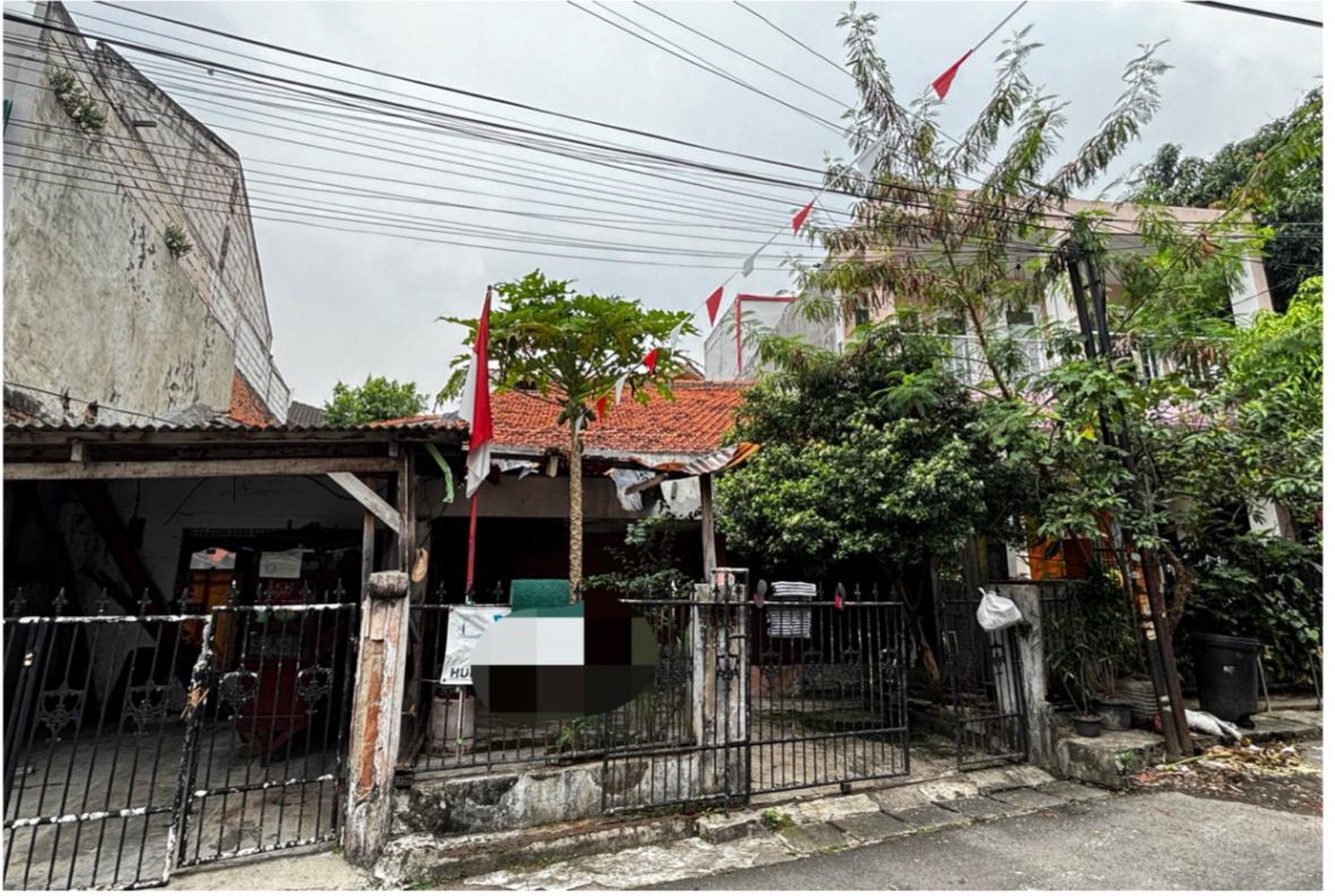 Rumah Hitung Tanah Akses Jalan 2 Mobil Di Tebet Utara, Dekat Jl. Abdullah Syafei