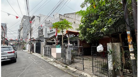 Rumah Hitung Tanah Akses Jalan 2 Mobil Di Tebet Utara, Dekat Jl. Abdullah Syafei