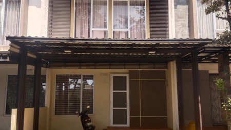 Rumah Bagus,nyaman,lokasi oke di Graha Raya