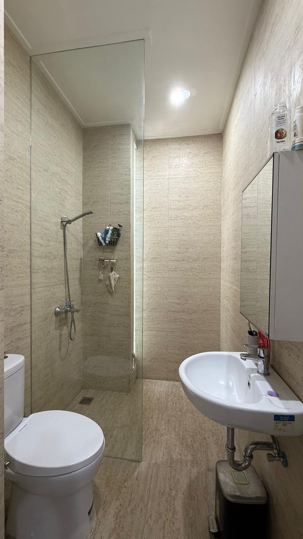 Rumah di Discovery Daerah Bintaro Tangerang Selatan 2 Lantai, KT 3 dan KM 3