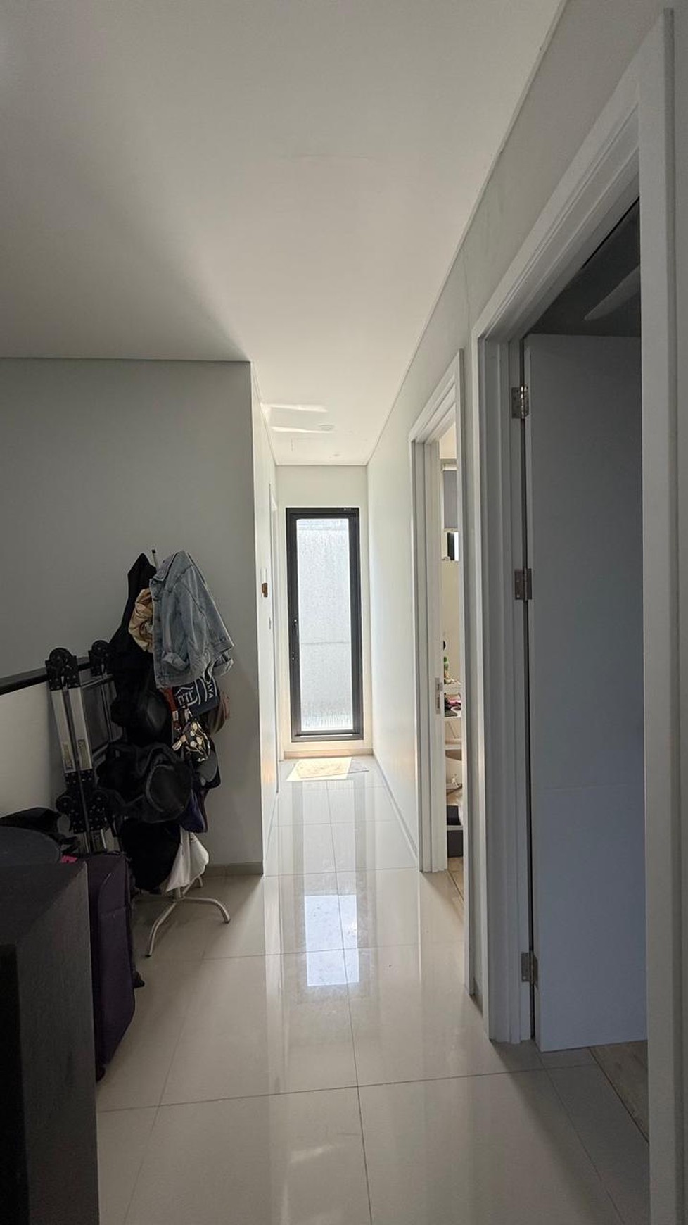 Rumah di Discovery Daerah Bintaro Tangerang Selatan 2 Lantai, KT 3 dan KM 3