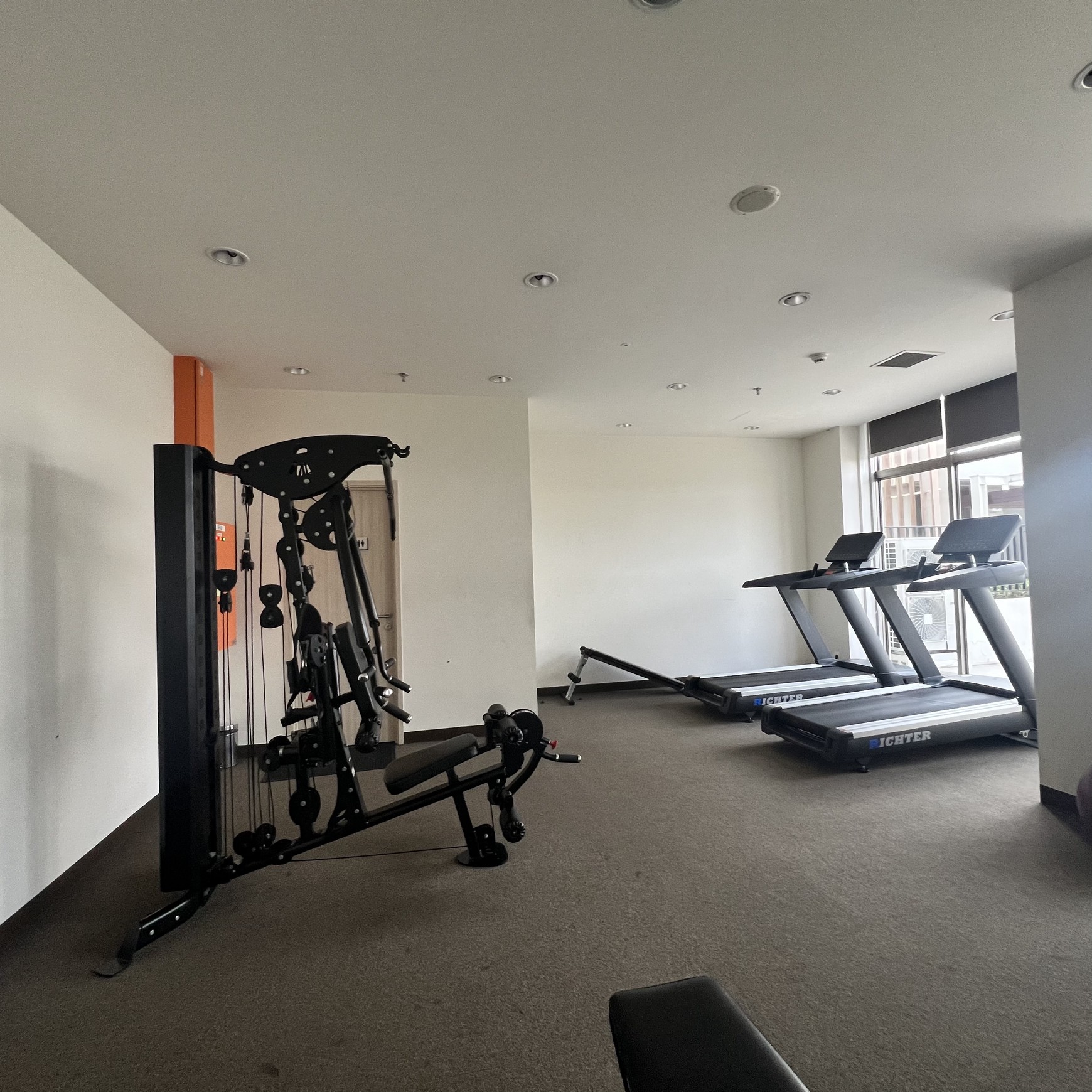 Tinggal Bawa Koper!!, Apartemen Modern Orange County - 2BR, Full Furnished & Lokasi Premium