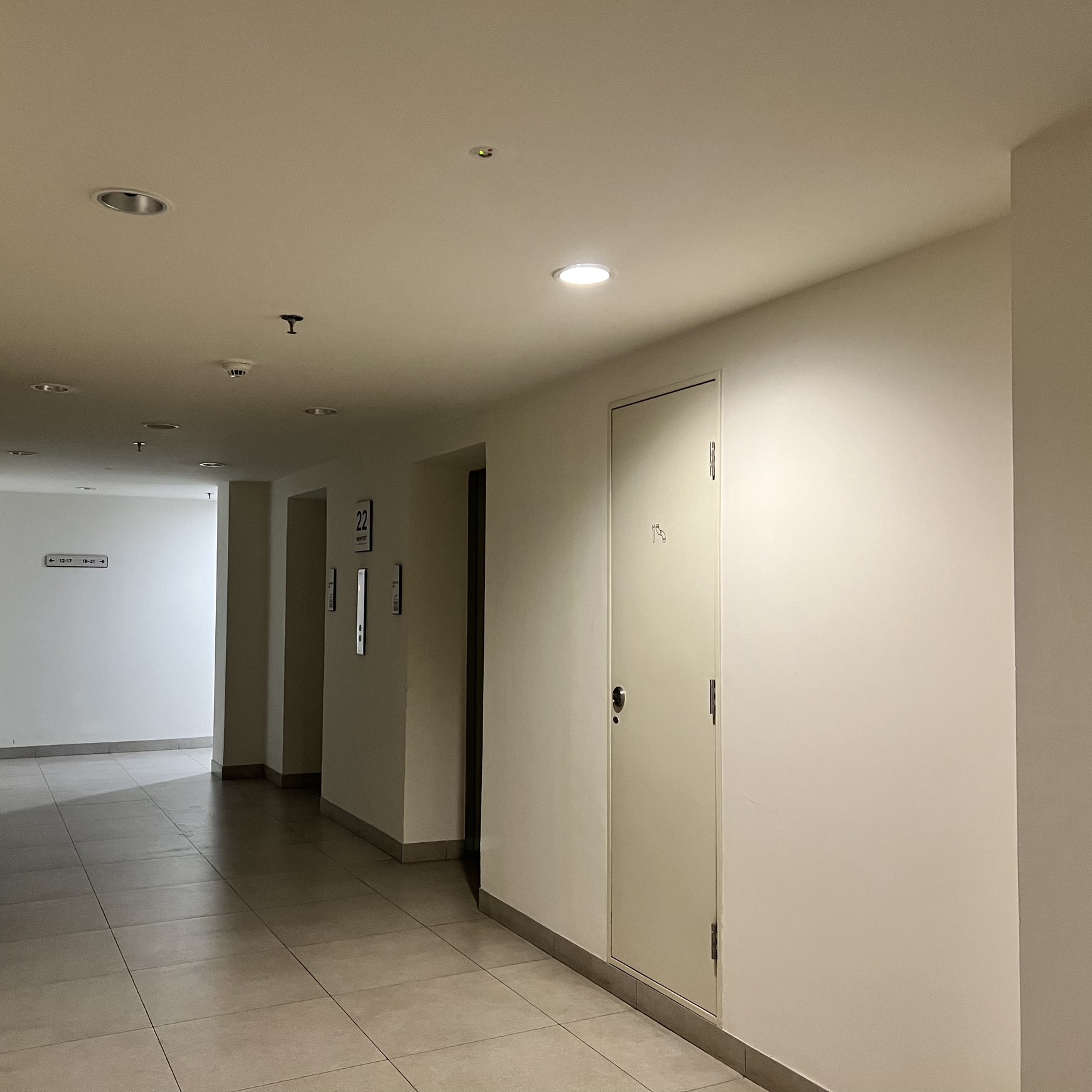 Tinggal Bawa Koper!!, Apartemen Modern Orange County - 2BR, Full Furnished & Lokasi Premium