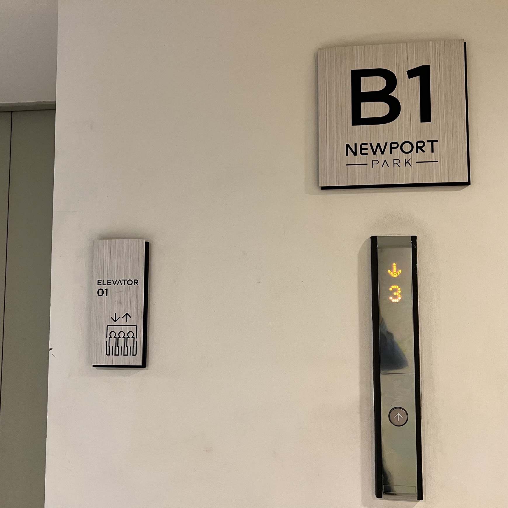 Tinggal Bawa Koper!!, Apartemen Modern Orange County - 2BR, Full Furnished & Lokasi Premium