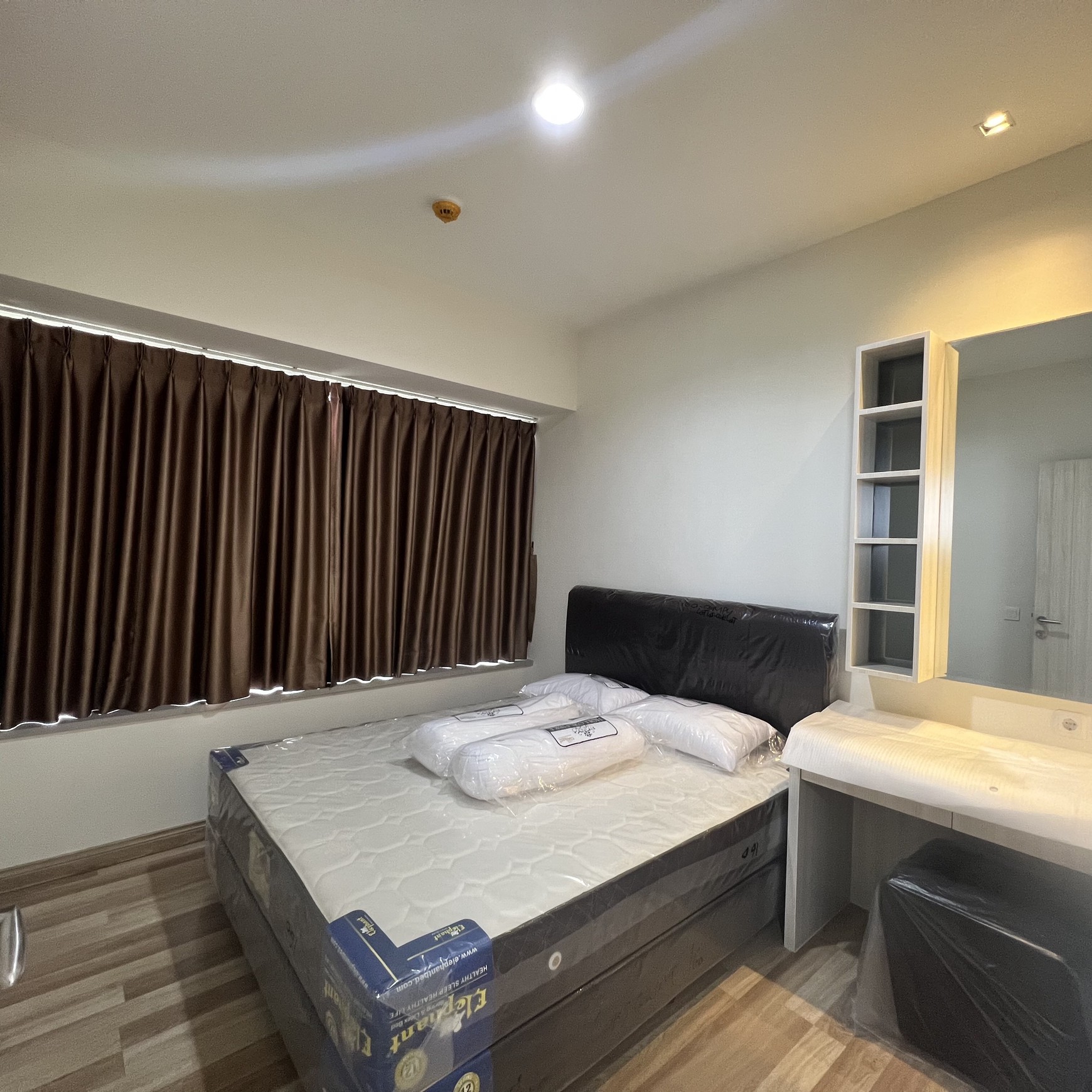 Tinggal Bawa Koper!!, Apartemen Modern Orange County - 2BR, Full Furnished & Lokasi Premium