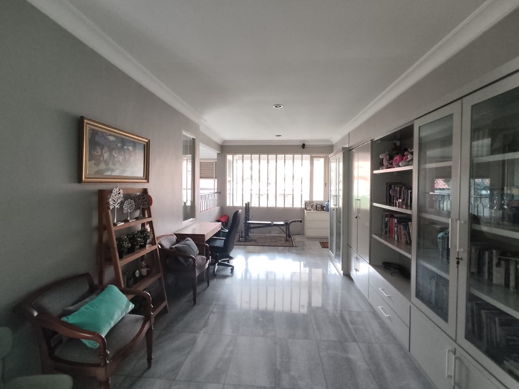 DIJUAL Rumah Asri, Cantik, Terawat di Pejaten Barat