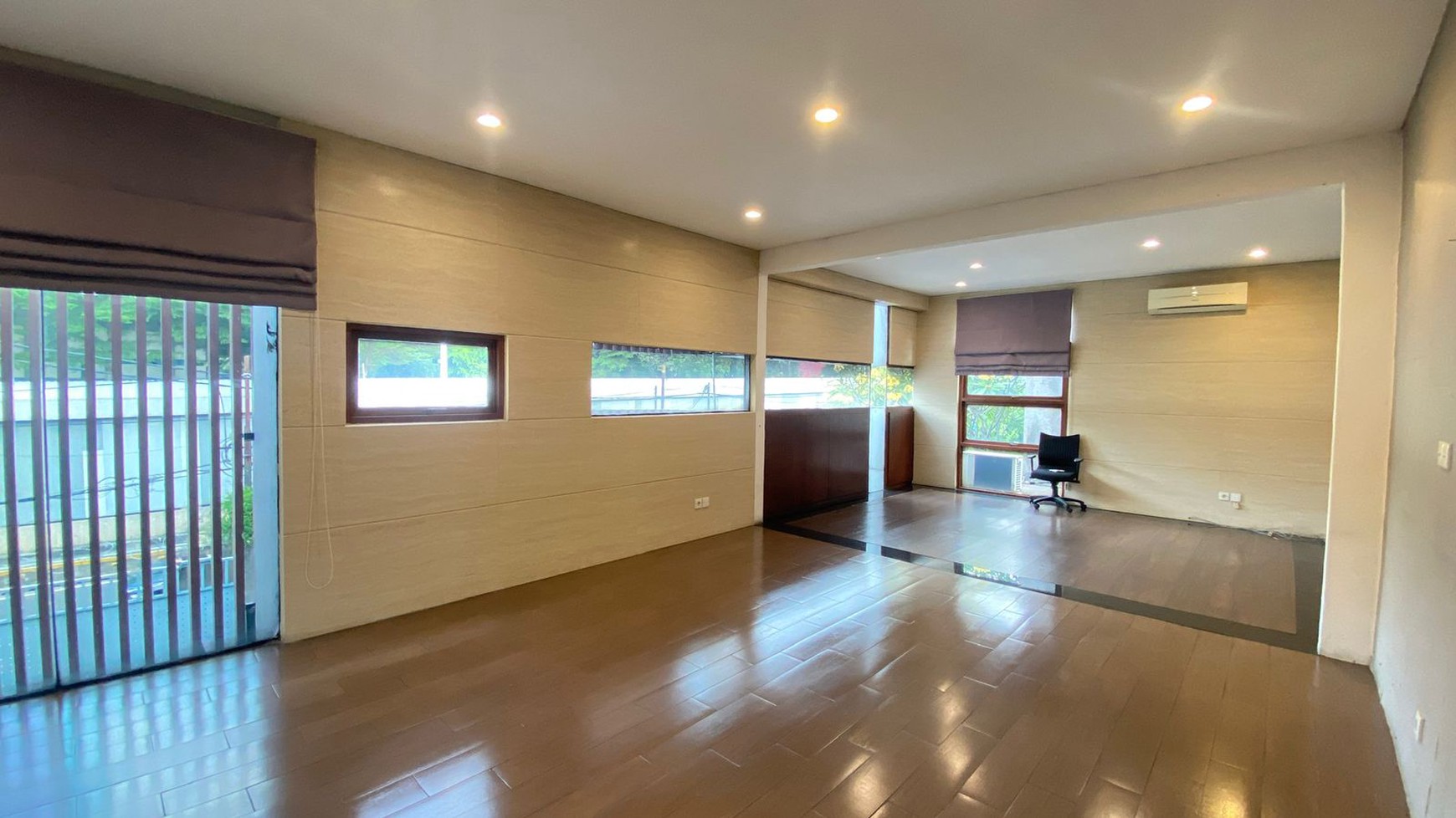 Disewakan Cepat! Kantor Siap Pakai di Jl Sisingamangaraja, Kebayoran Baru, Jakarta Selatan