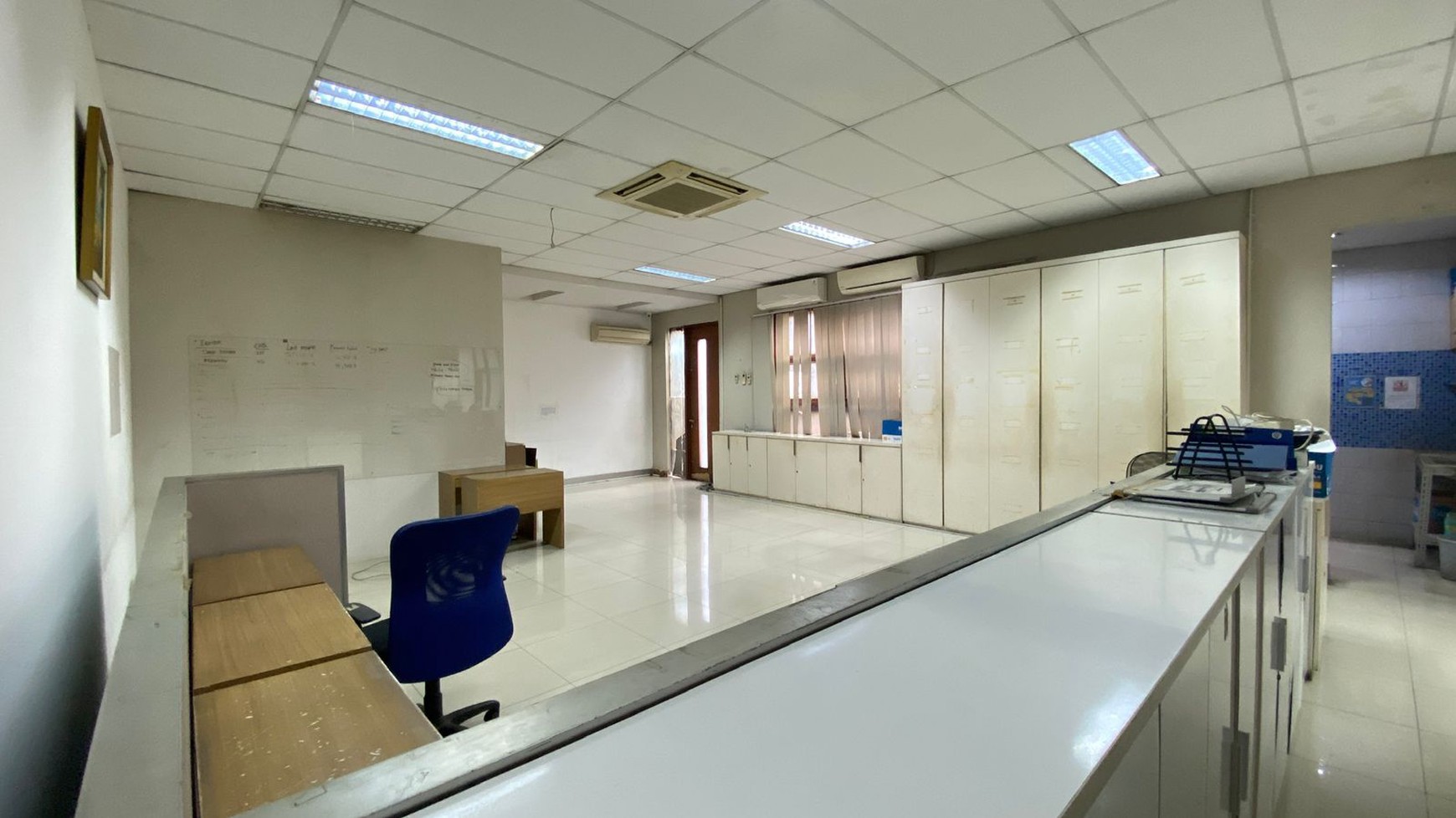 Disewakan Cepat! Kantor Siap Pakai di Jl Sisingamangaraja, Kebayoran Baru, Jakarta Selatan