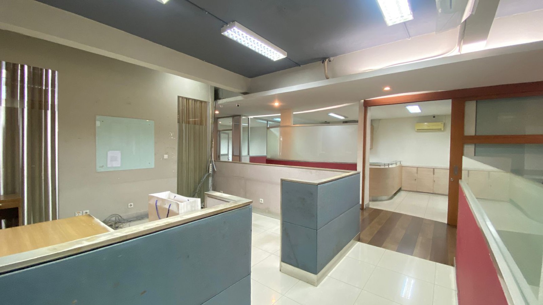 Disewakan Cepat! Kantor Siap Pakai di Jl Sisingamangaraja, Kebayoran Baru, Jakarta Selatan