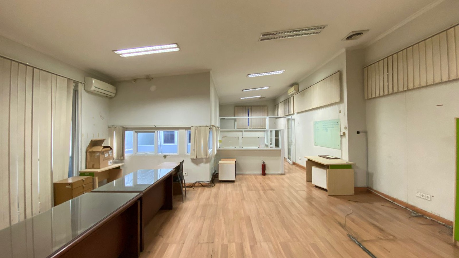 Disewakan Cepat! Kantor Siap Pakai di Jl Sisingamangaraja, Kebayoran Baru, Jakarta Selatan