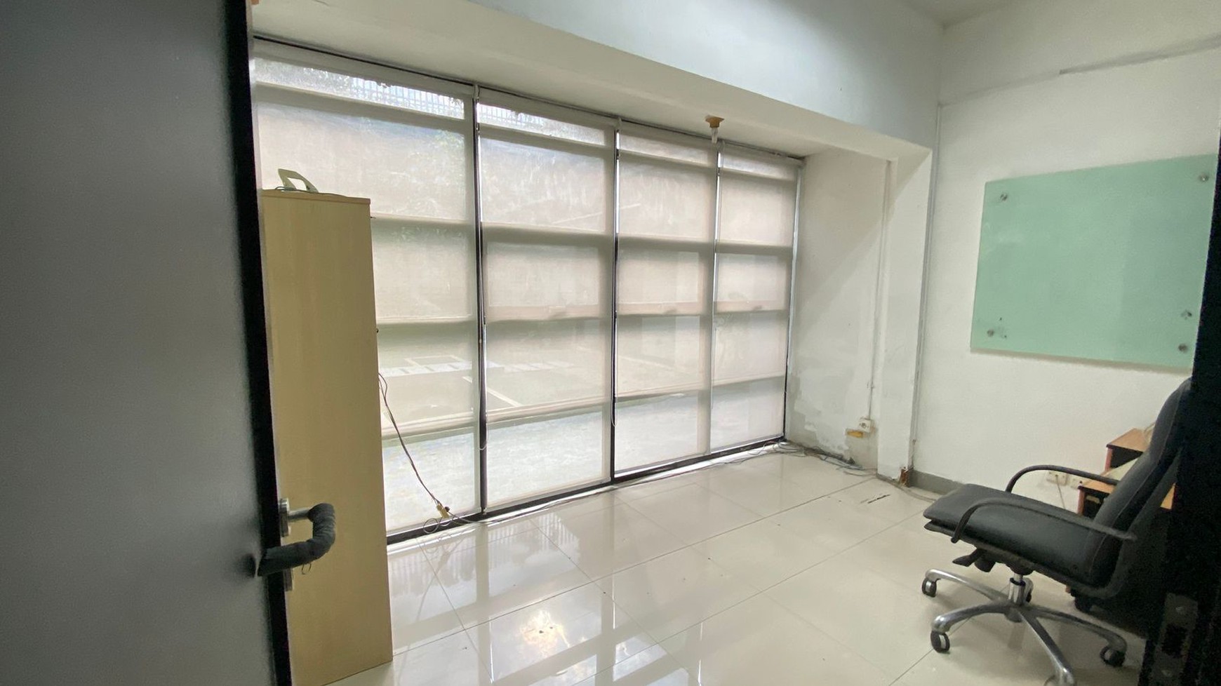 Disewakan Cepat! Kantor Siap Pakai di Jl Sisingamangaraja, Kebayoran Baru, Jakarta Selatan