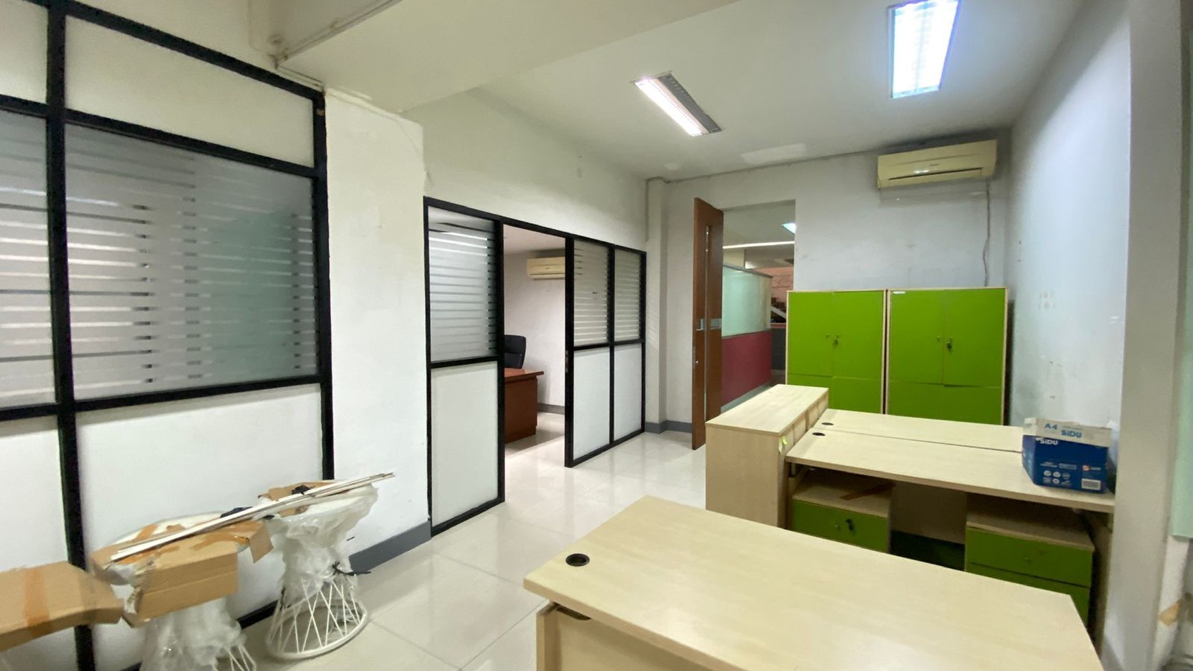 Disewakan Cepat! Kantor Siap Pakai di Jl Sisingamangaraja, Kebayoran Baru, Jakarta Selatan