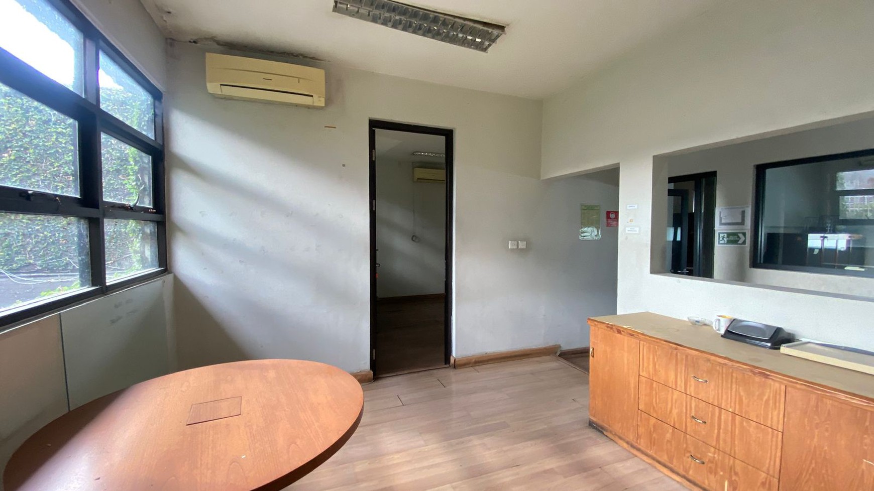 Disewakan Cepat! Kantor Siap Pakai di Jl Sisingamangaraja, Kebayoran Baru, Jakarta Selatan