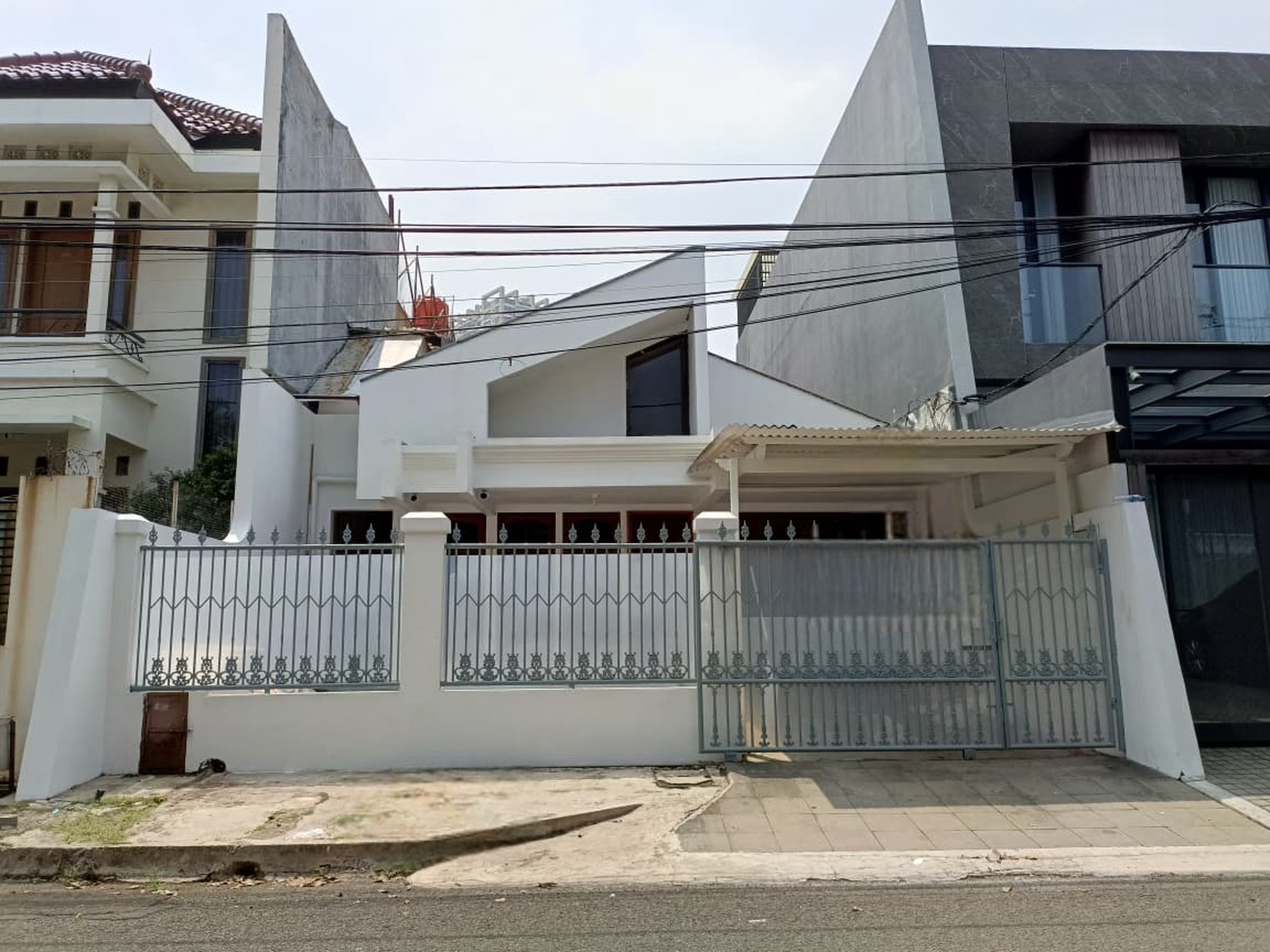 Disewa Rumah di Pondok Indah - Strategis, Aman dan Nyaman