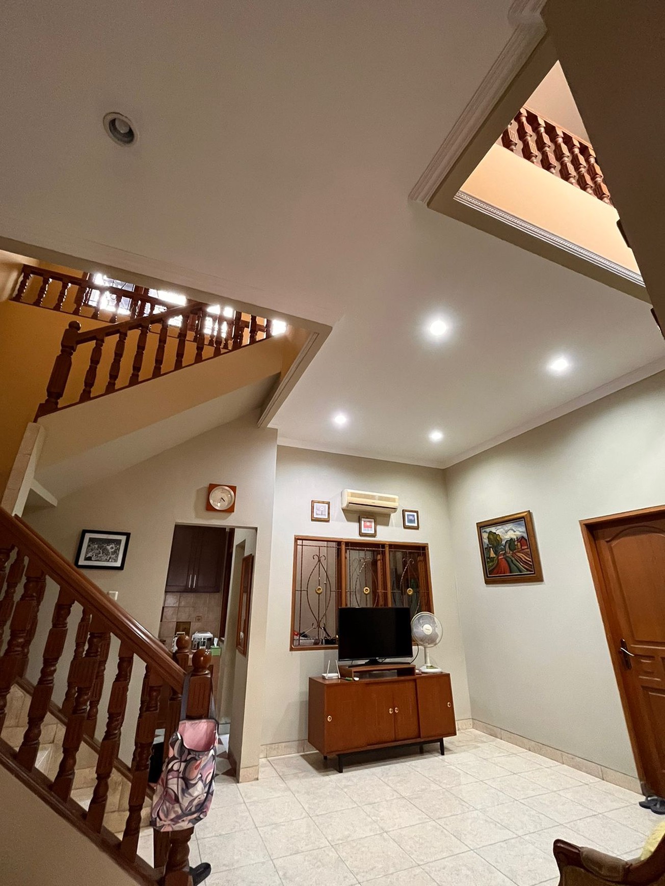 Dijual rumah cantik di Grand Galaxy Bekasi