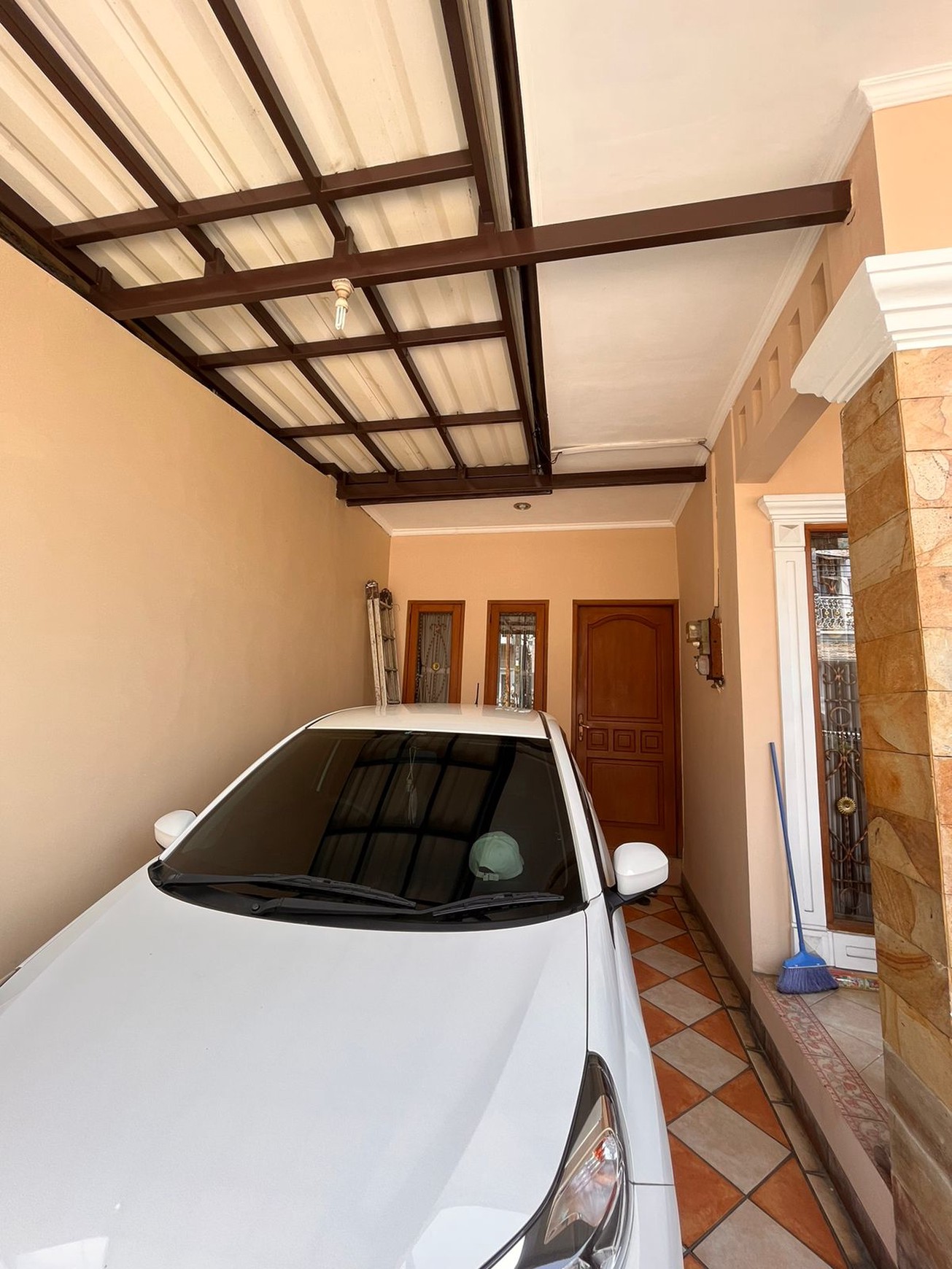 Dijual rumah cantik di Grand Galaxy Bekasi