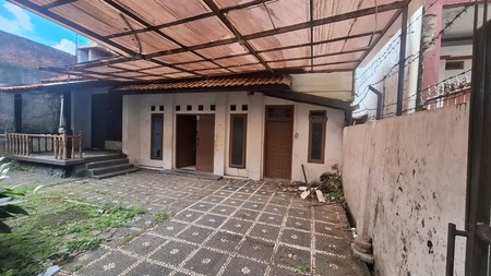 Rumah lama , Pusat Kota , dekat Terminal Leuwipanjang , MURAH hitung tanah saja