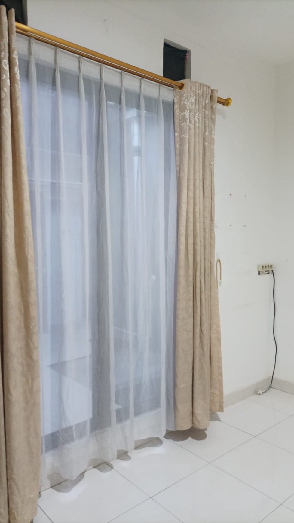 Rumah 1 lantai,luas tanah 120 di Graha Raya