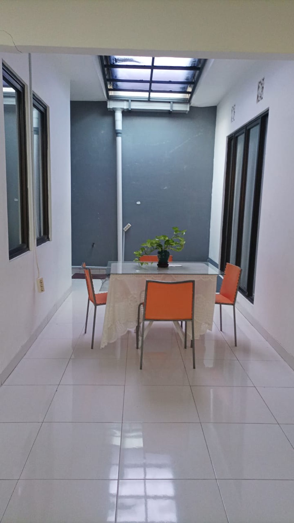 Rumah 1 lantai,luas tanah 120 di Graha Raya
