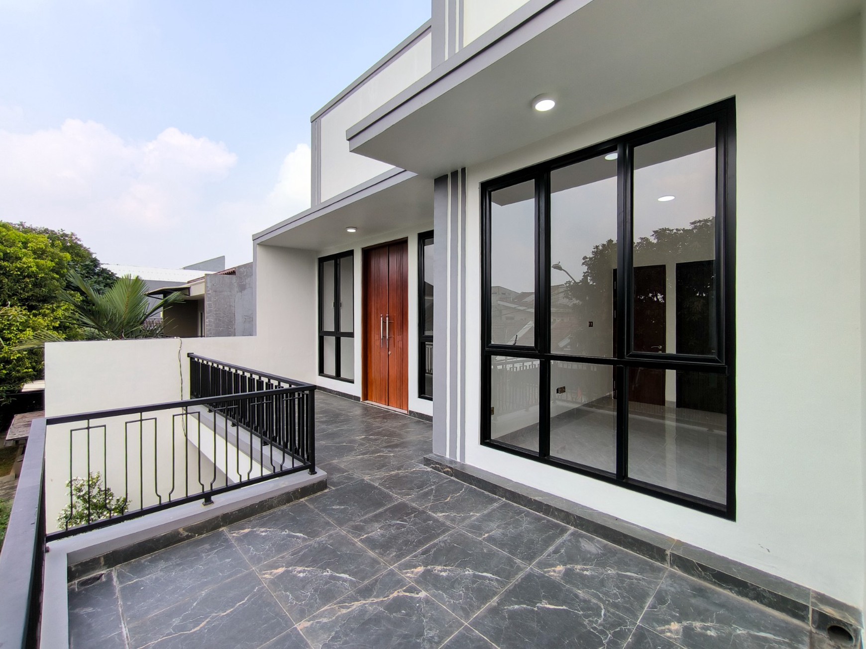 Rumah Baru 2 Lantai Siap Huni 4 Kamar Graha Raya Bintaro Tangerang Selatan Dekat Sekolah