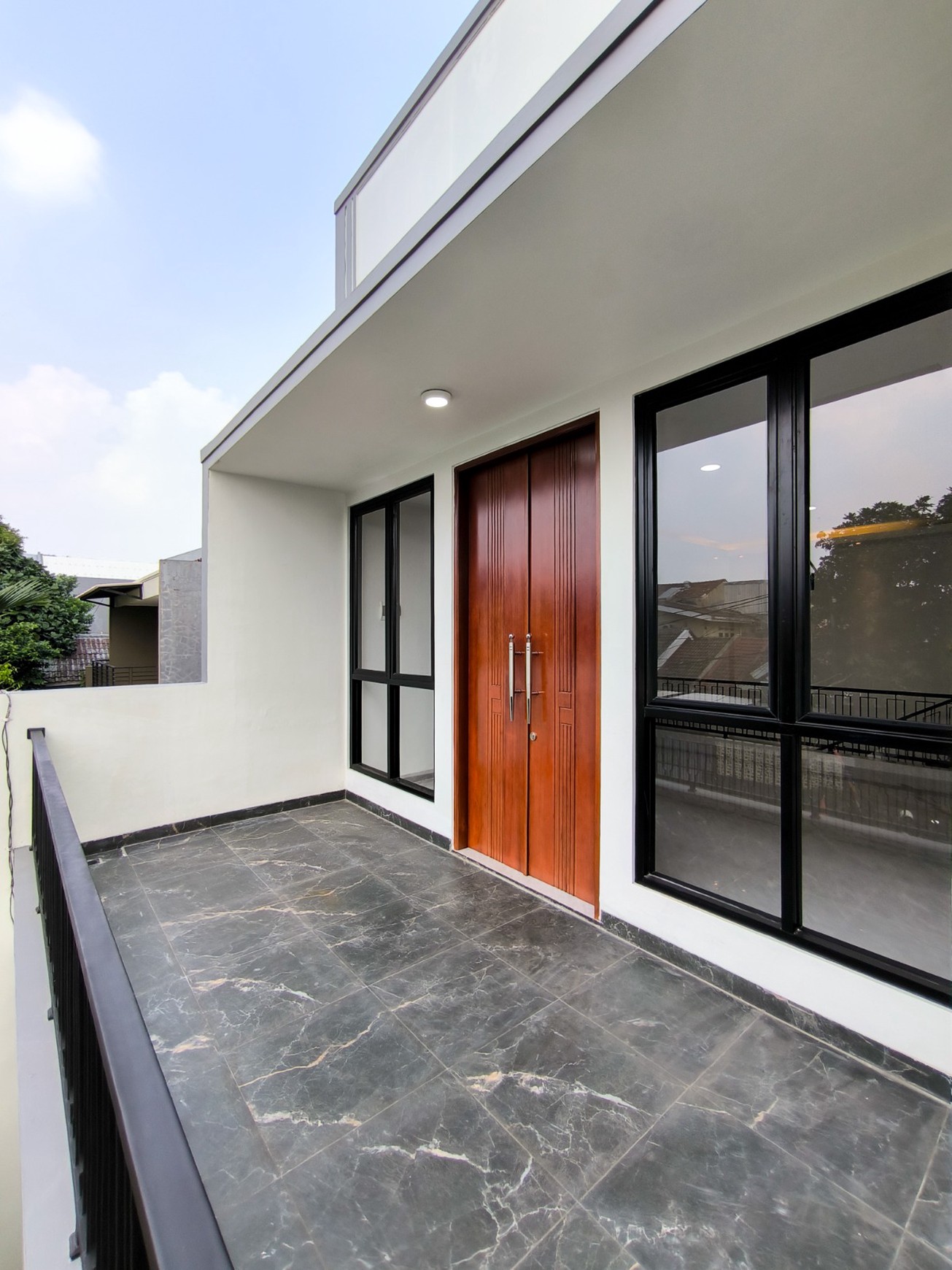 Rumah Baru 2 Lantai Siap Huni 4 Kamar Graha Raya Bintaro Tangerang Selatan Dekat Sekolah