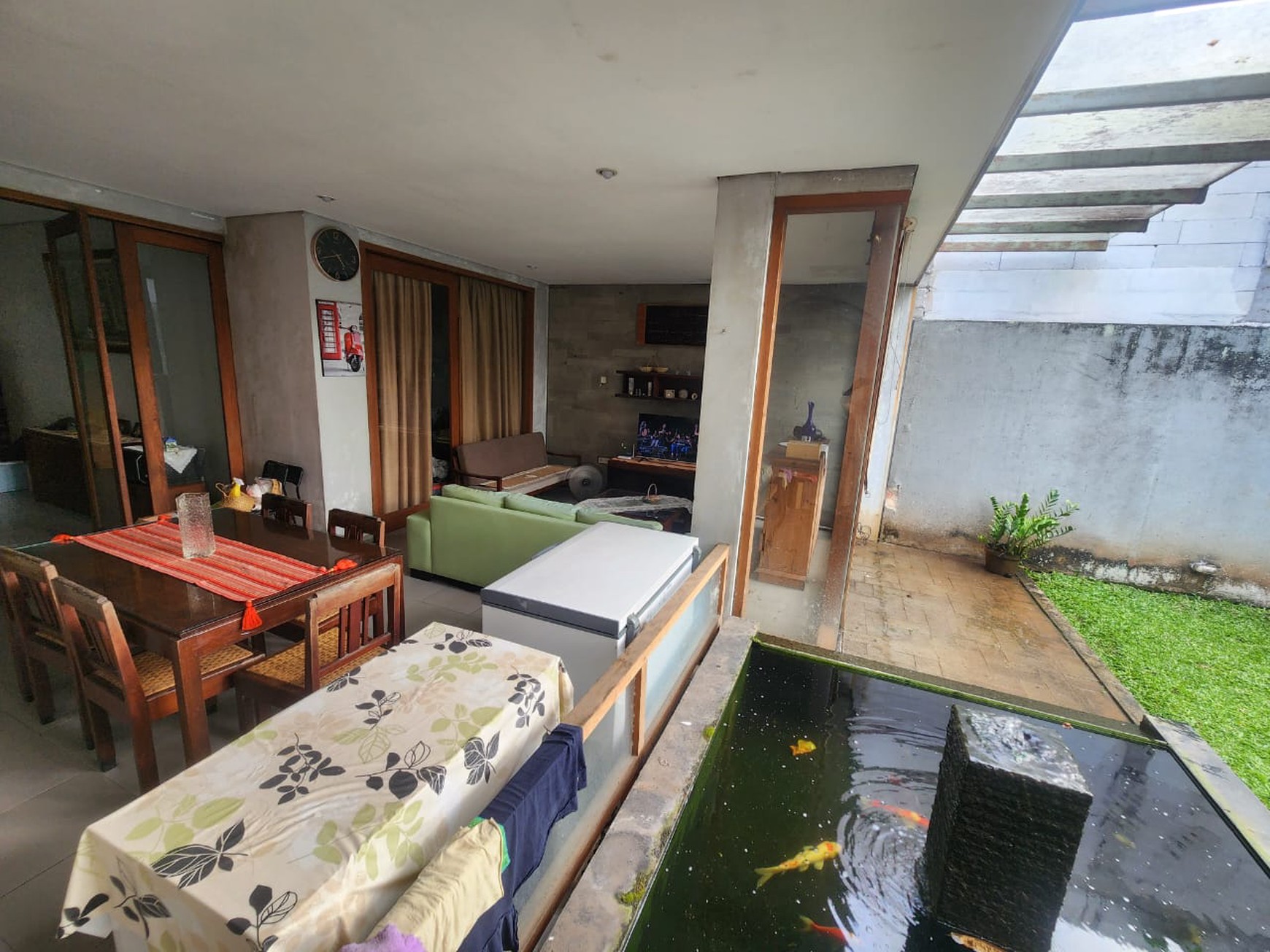 Rumah Tropical Design  Griya Loka BSD city 