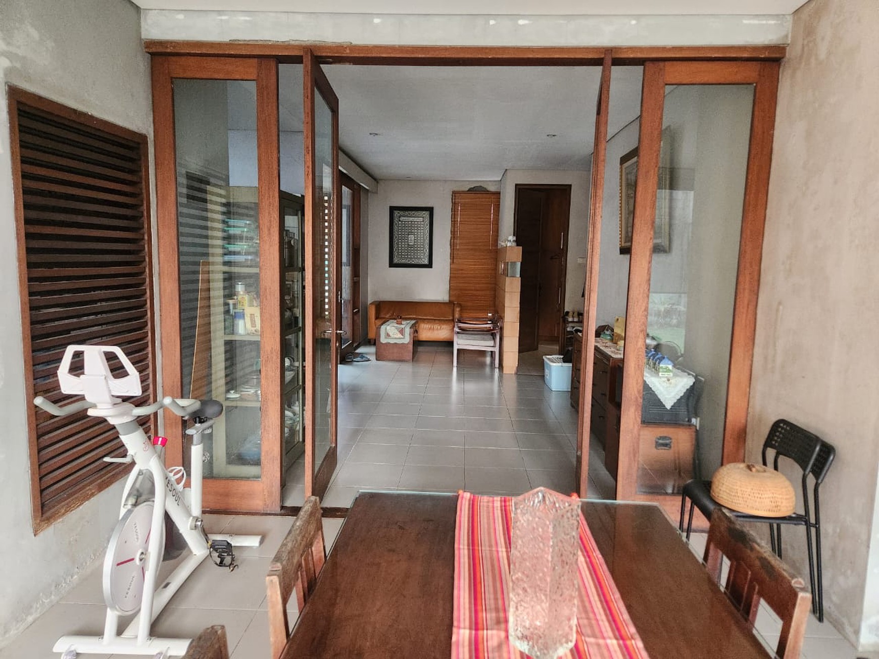 Rumah Tropical Design  Griya Loka BSD city 