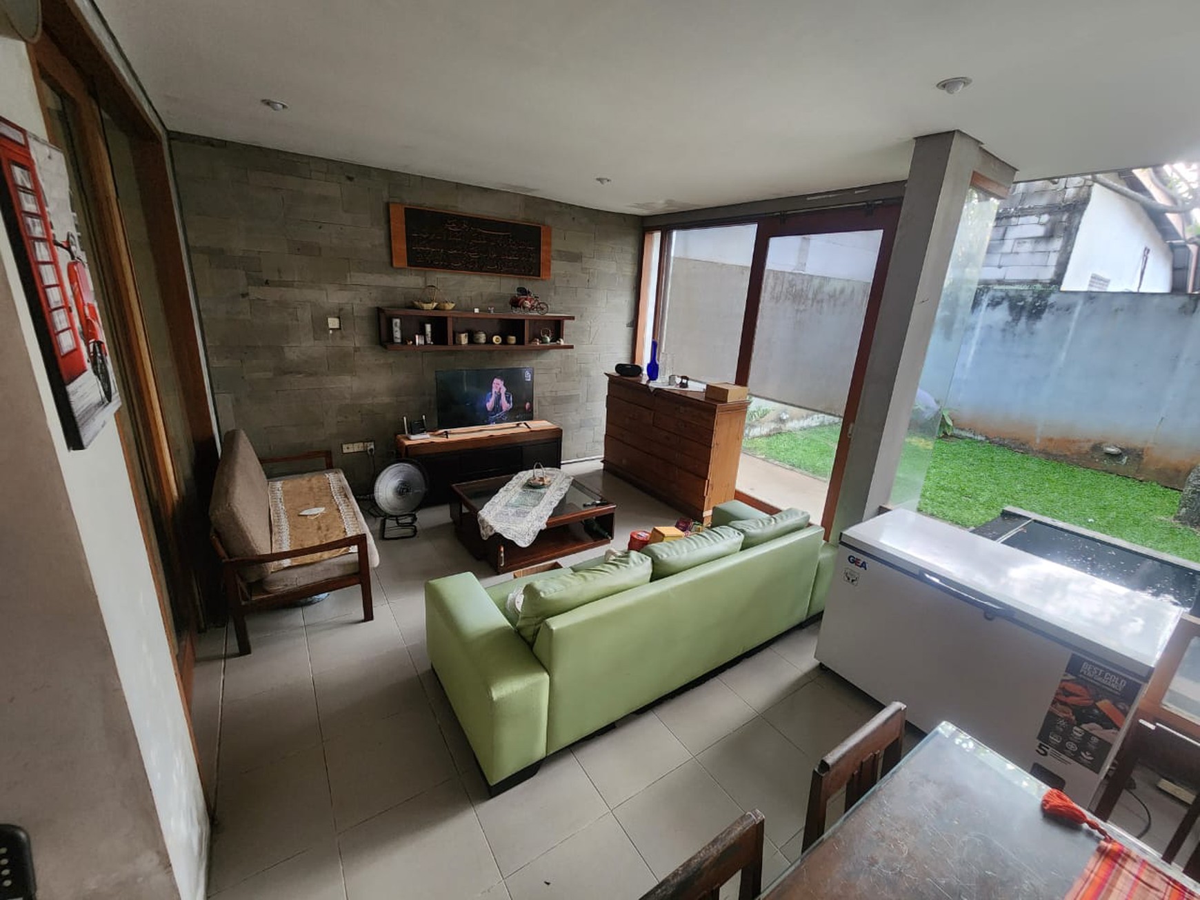 Rumah Tropical Design  Griya Loka BSD city 