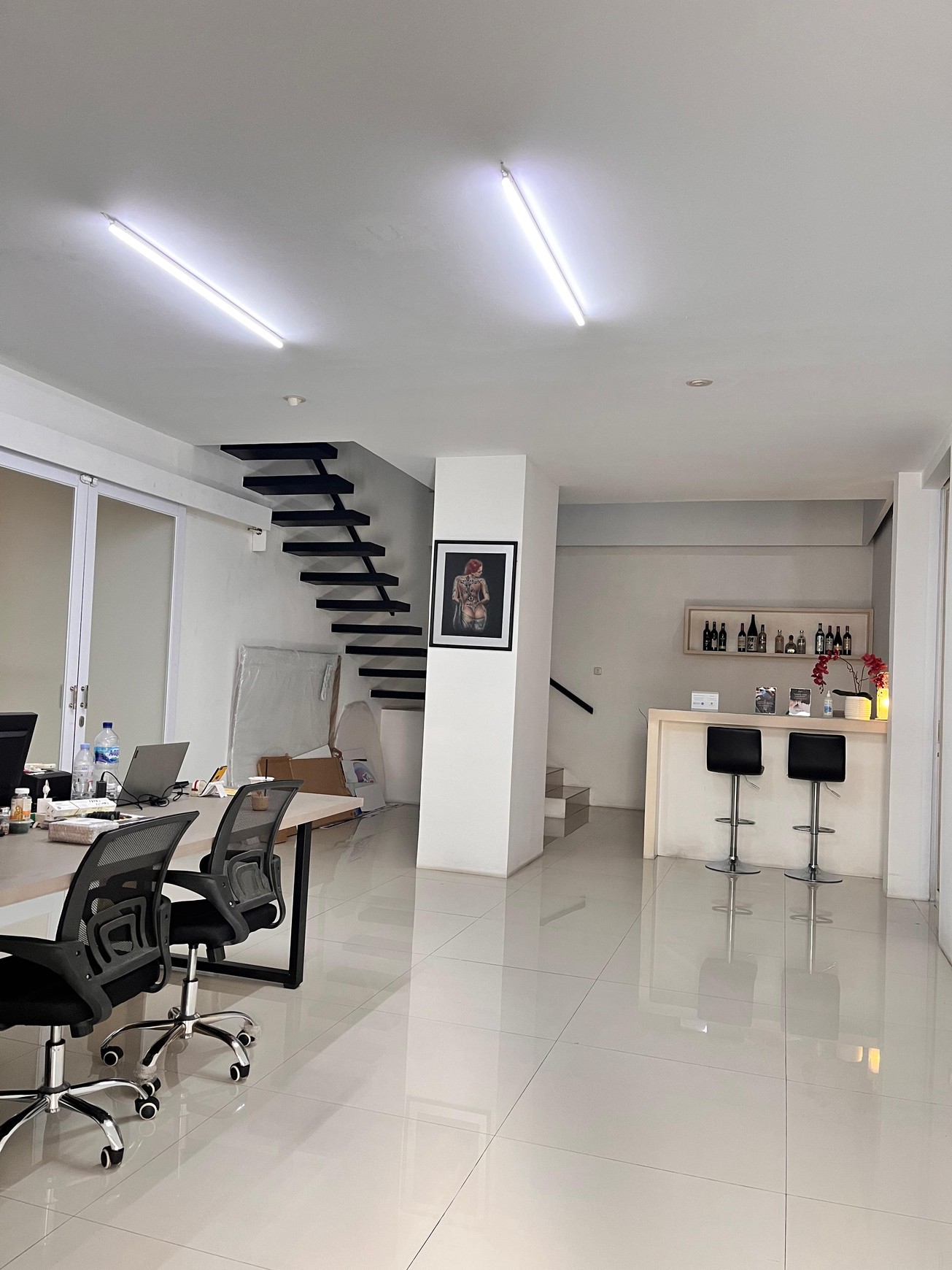 Rumah 2 Lantai Bagus di Bintaro dengan Luas 120 m2 dan Bangunan 200 m2 SHM