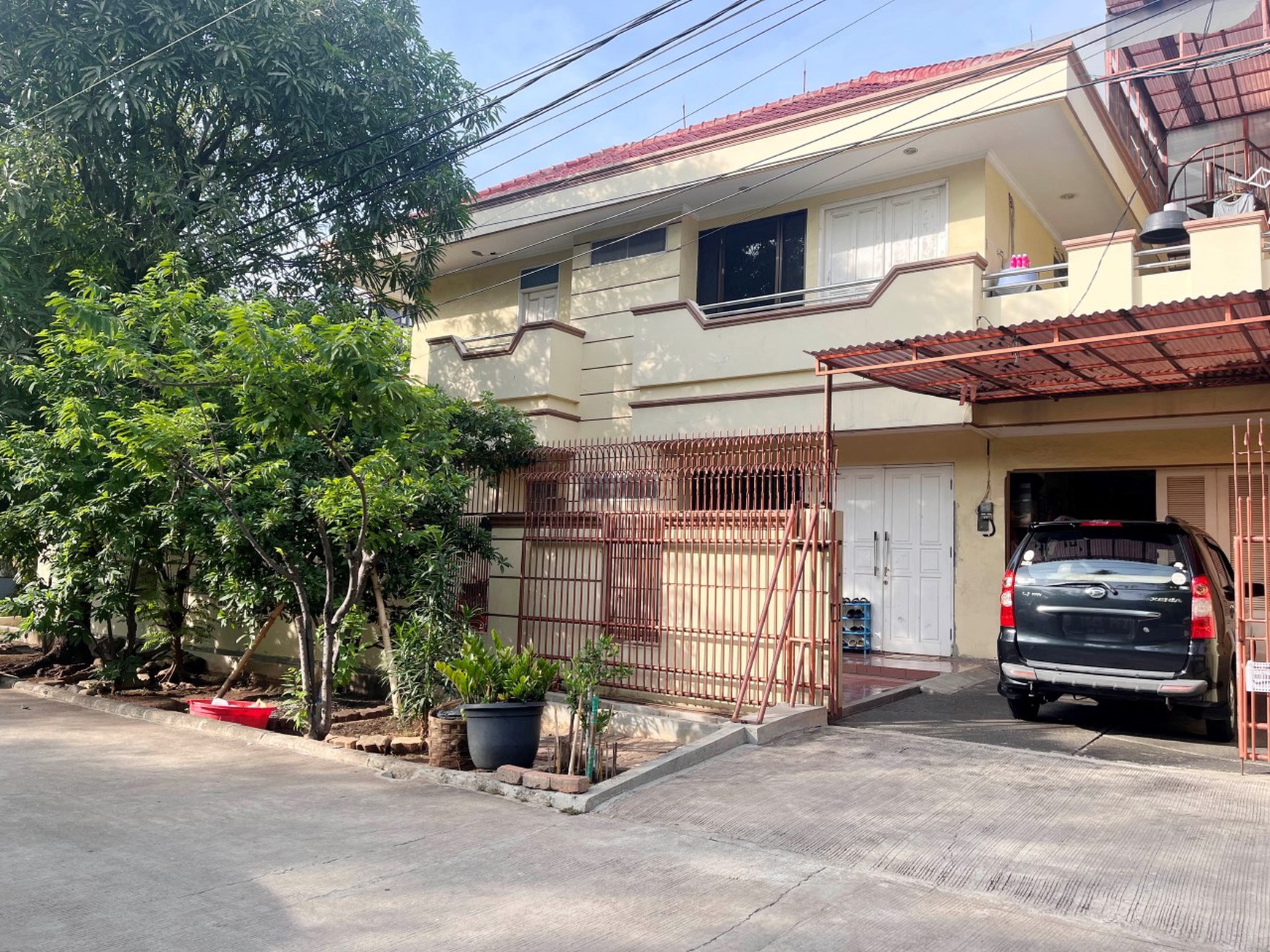 Rumah Hoek Jln Bisma, Sunter