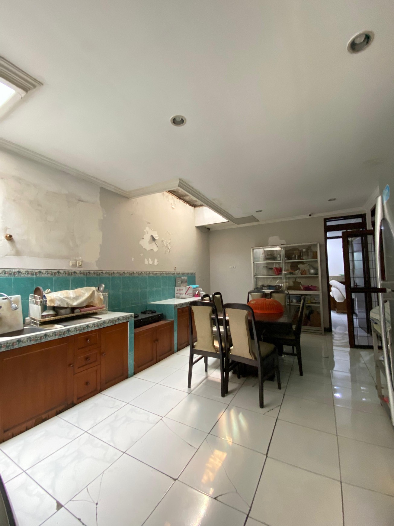 Beli Rumah Bonus Tanah di Jl Raya Kendangsari - Raya Jemursari (Tembus ke belakang)