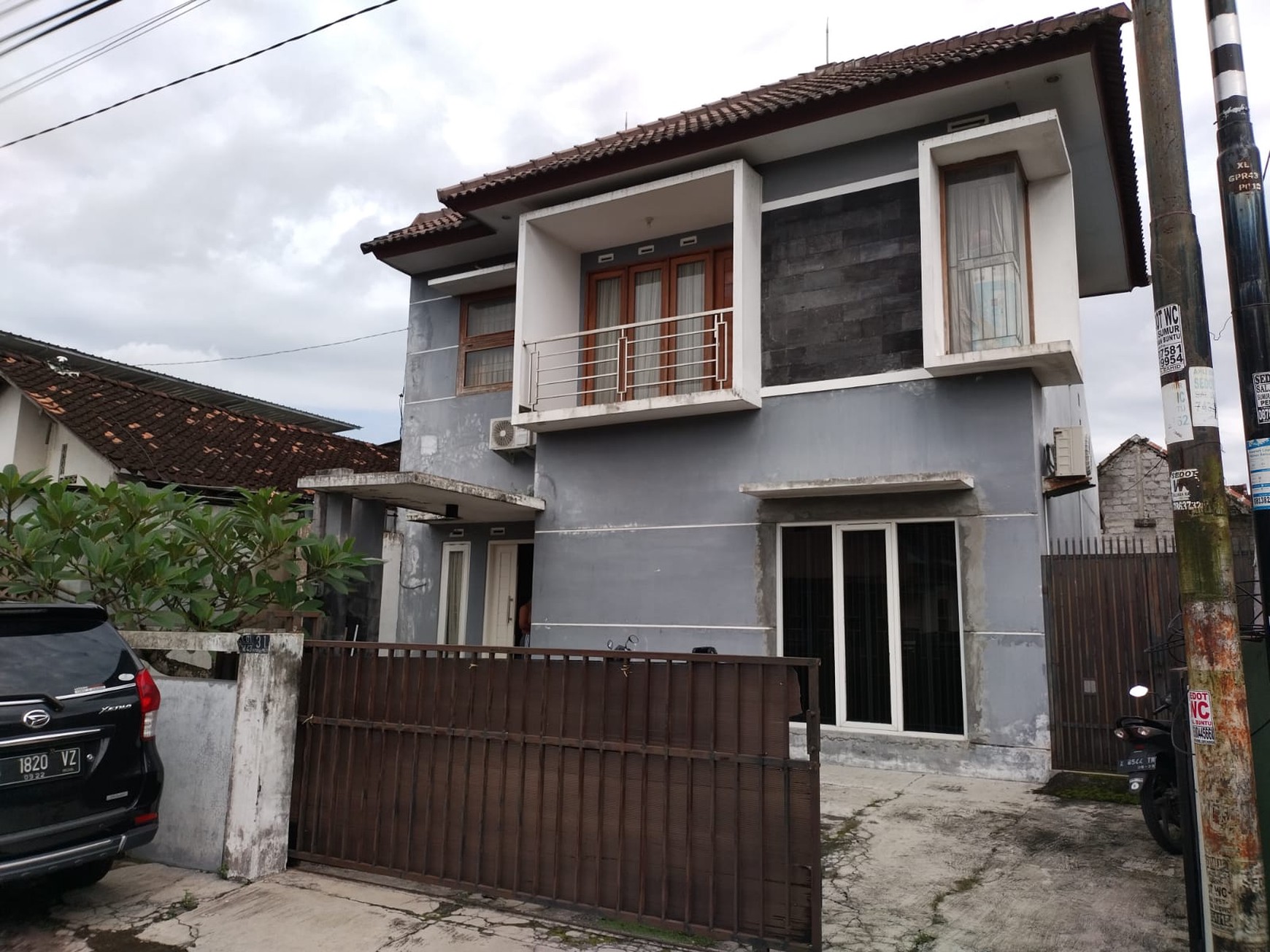 Rumah Tinggal  Furnish 2 Lantai Lokasi Strategis di Daerah Wedomartani Ngemplak Sleman 