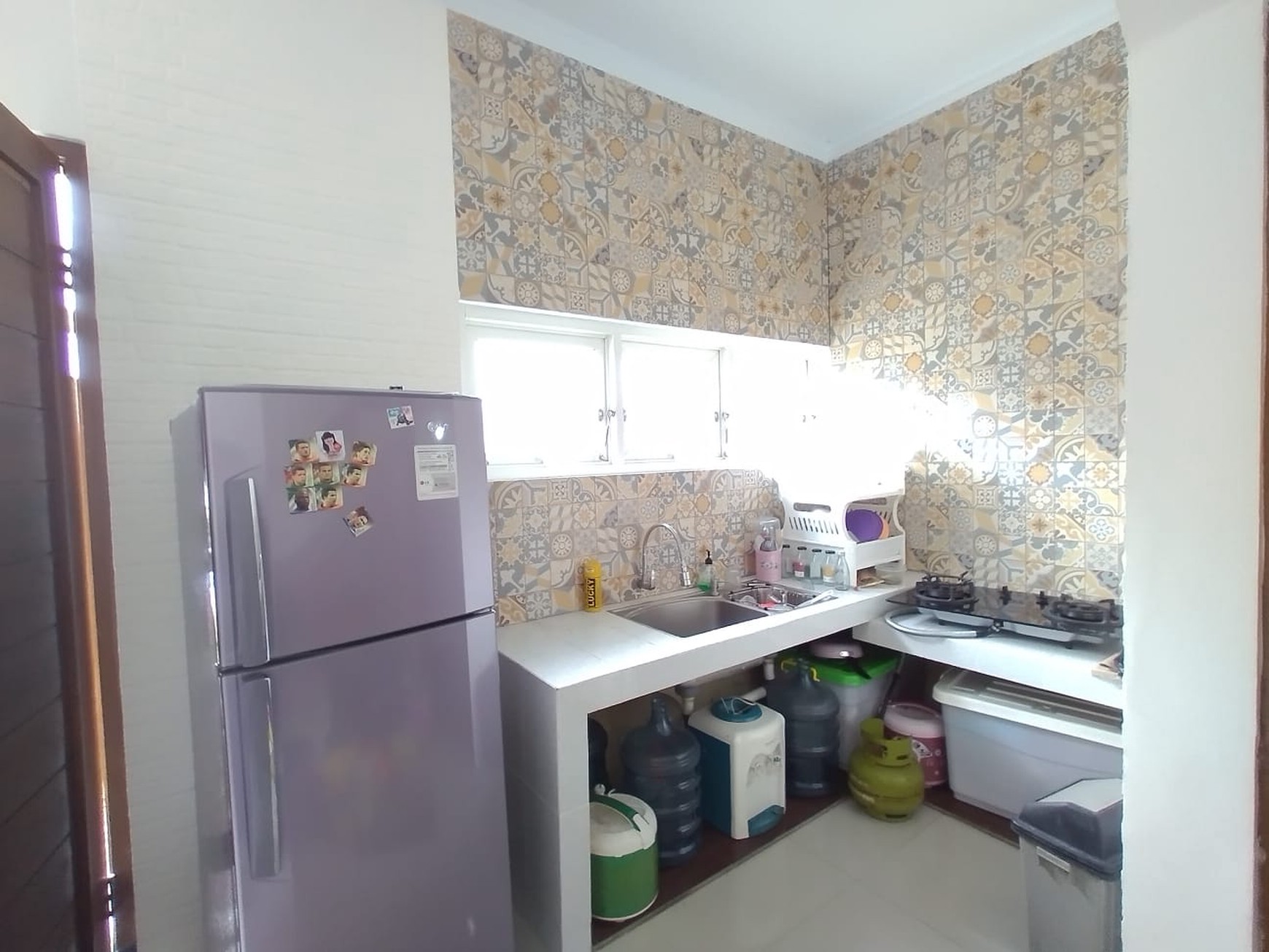 Rumah Tinggal  Furnish 2 Lantai Lokasi Strategis di Daerah Wedomartani Ngemplak Sleman 