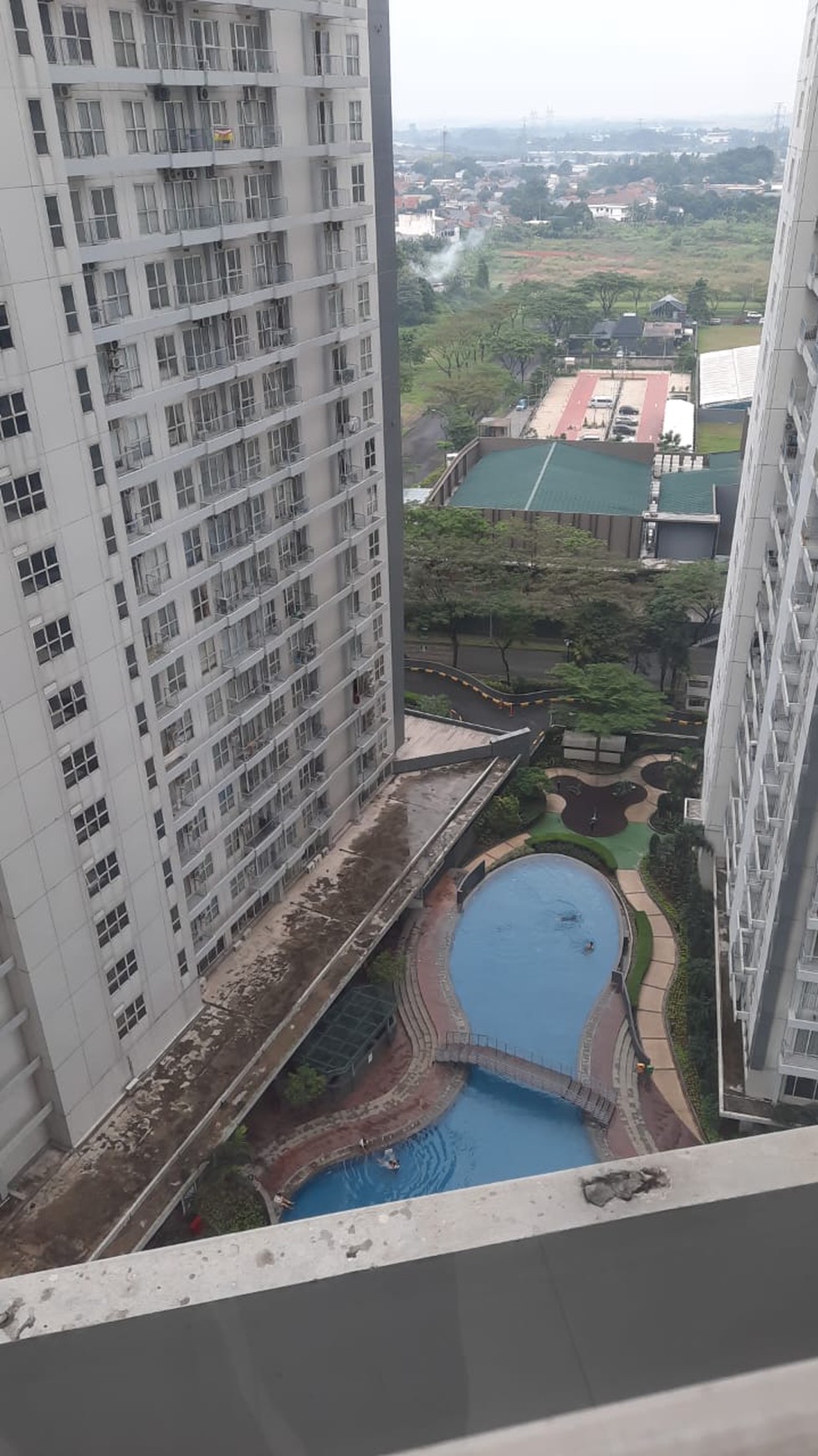 Apartment standard Jual Rugi Casa De Parco BSD city Kondisi kosong
