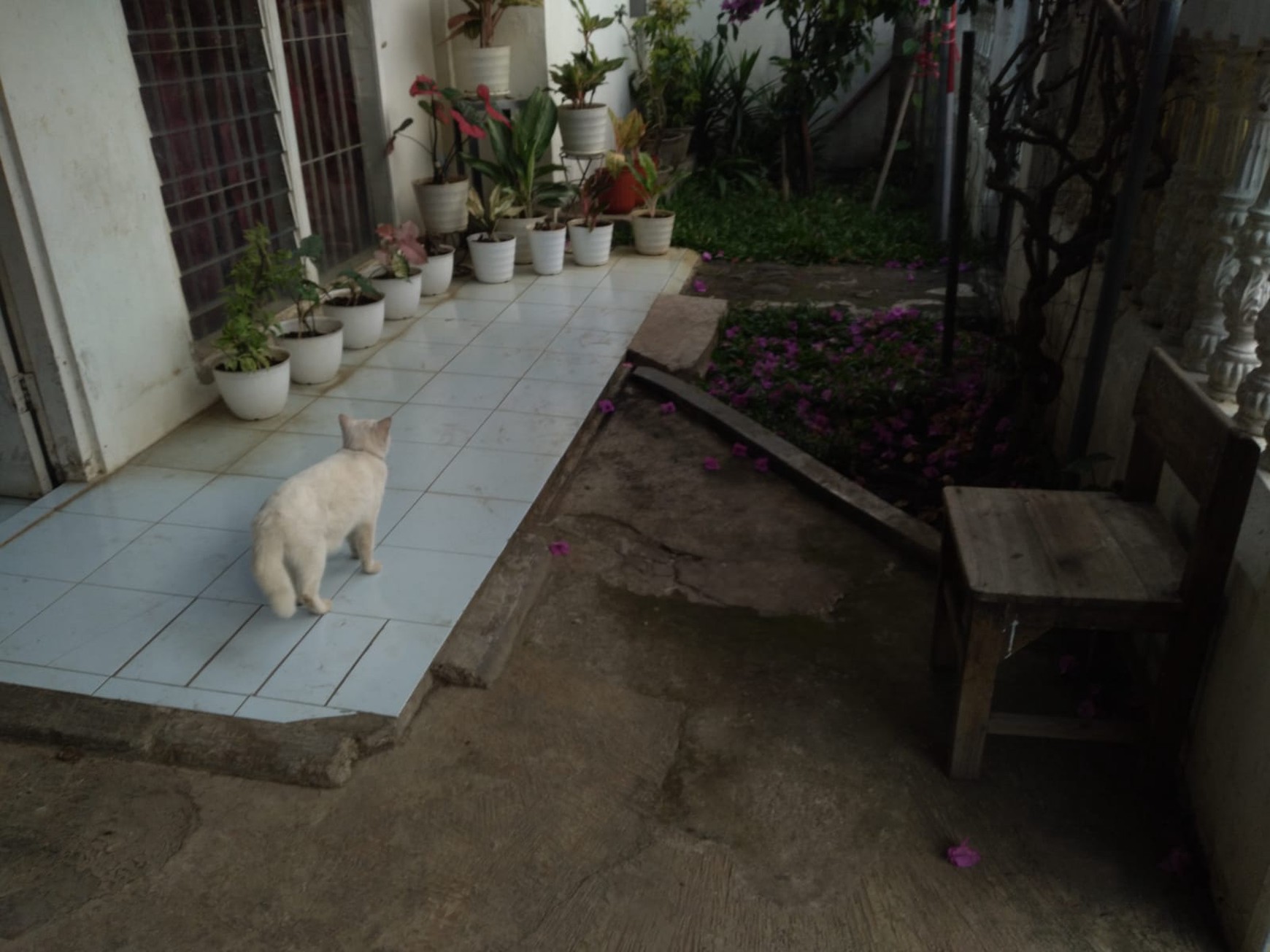 Rumah di Riuang Bandung, Gede Bage, Bandung